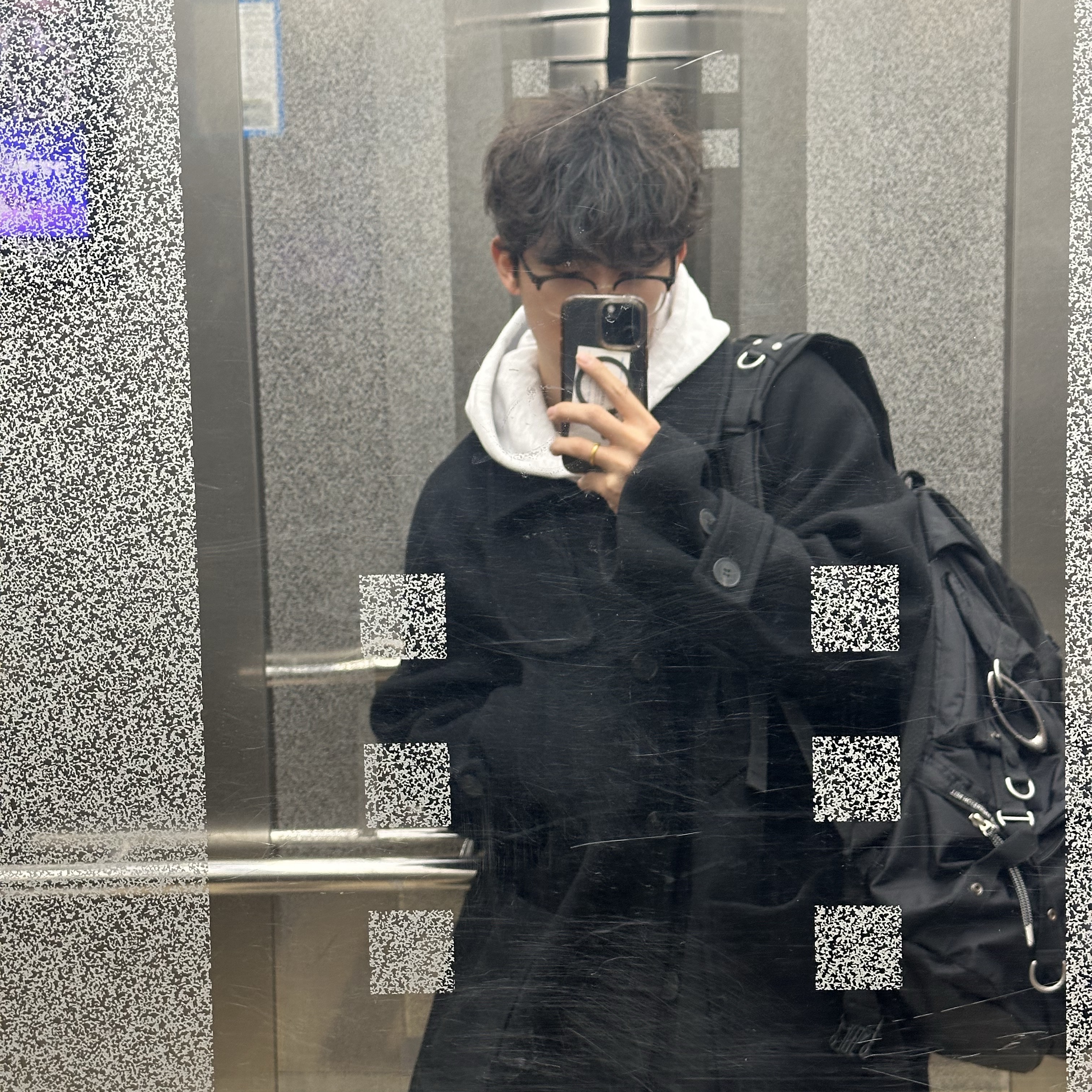 Undermycar Legion.02 Balmacaan Oversized Wool Coat Black 착용 스타일