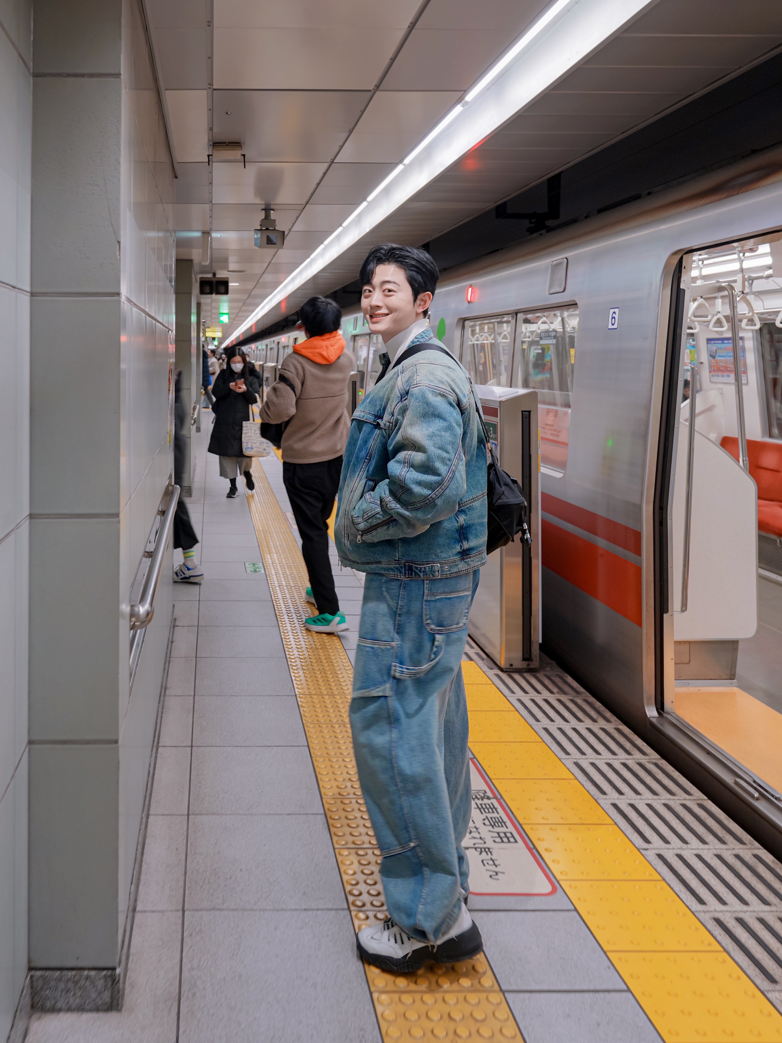 Nike x Ambush Air Adjust Force SP Summit White and Black 착용 스타일 - 1