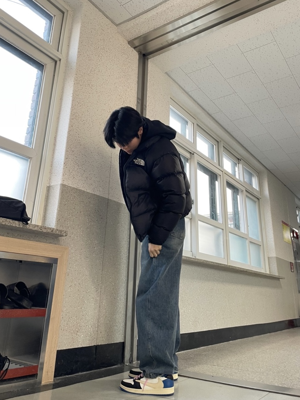 Jordan 1 x Travis Scott x Fragment Retro Low OG SP Military Blue, Jordan x Travis Scott x Fragment Hoodie Black (DJ0616-010) 착용 스타일 - 2