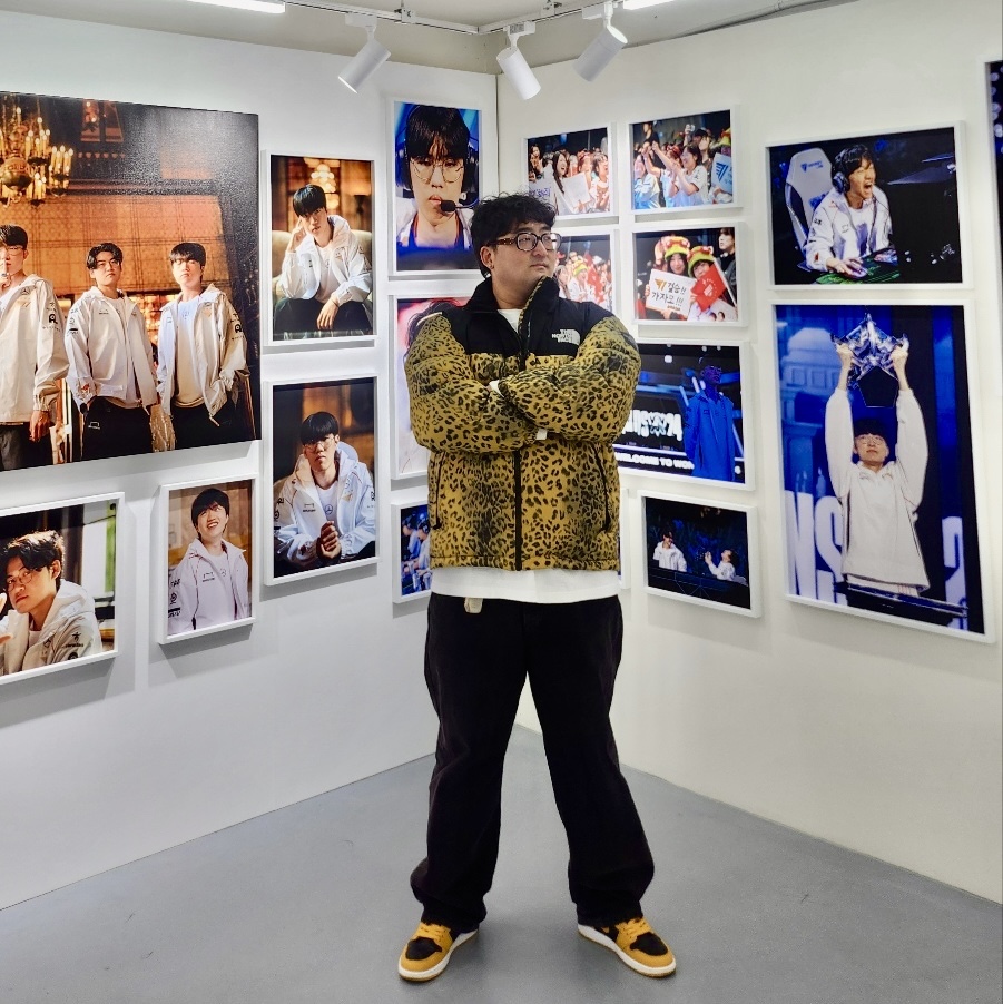 The North Face White Label Novelty Nuptse Down Jacket P Gold, Gentle Monster x Maison Margiela MM114 Black Clear 착용 스타일 - 1