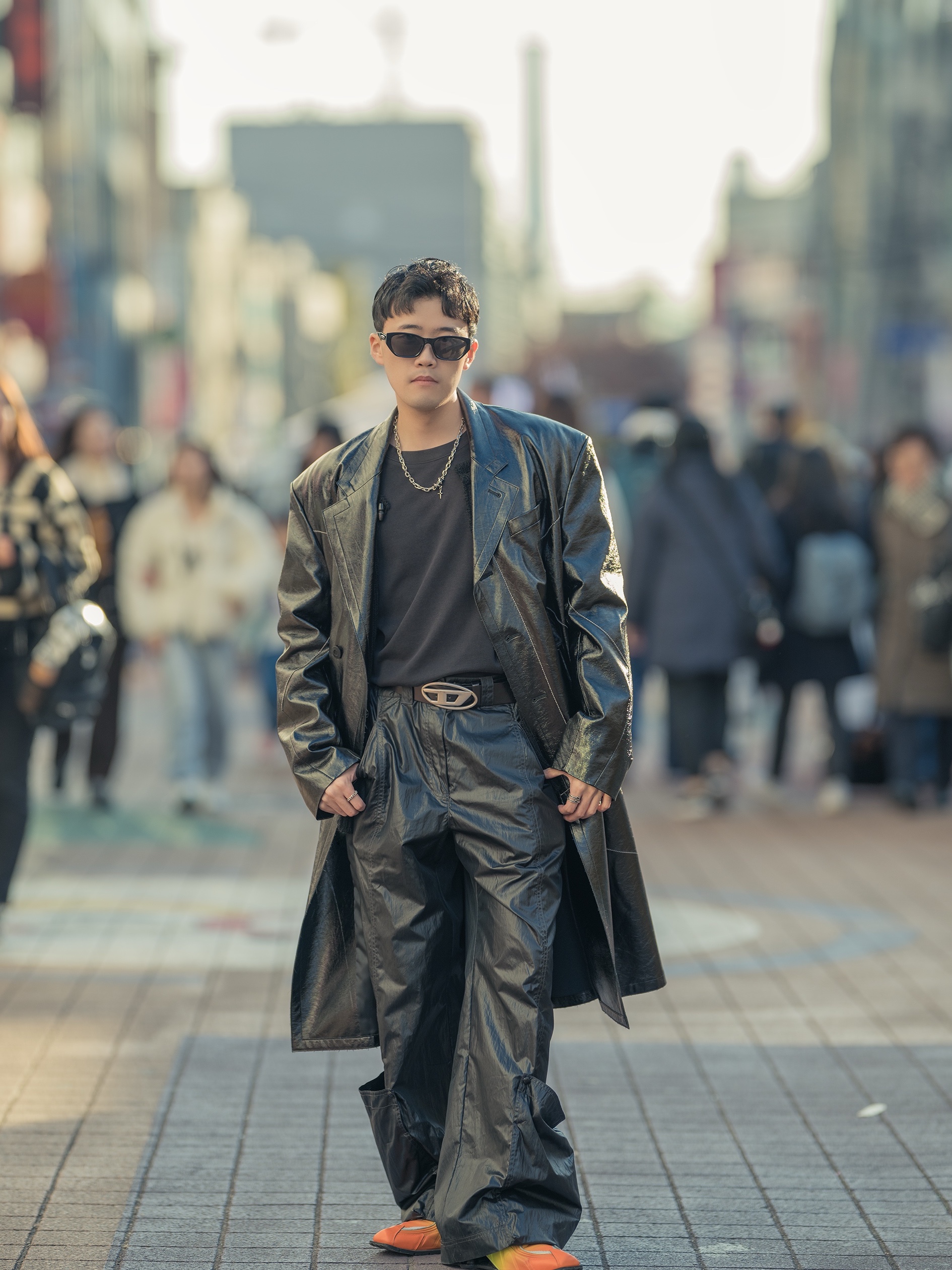 [KREAM 단독] ADSB Andersson Bell Macaron Intarsia Cardigan Black, (W) Matin Kim Loose Pocket Nylon Pants Black 착용 스타일 - 4