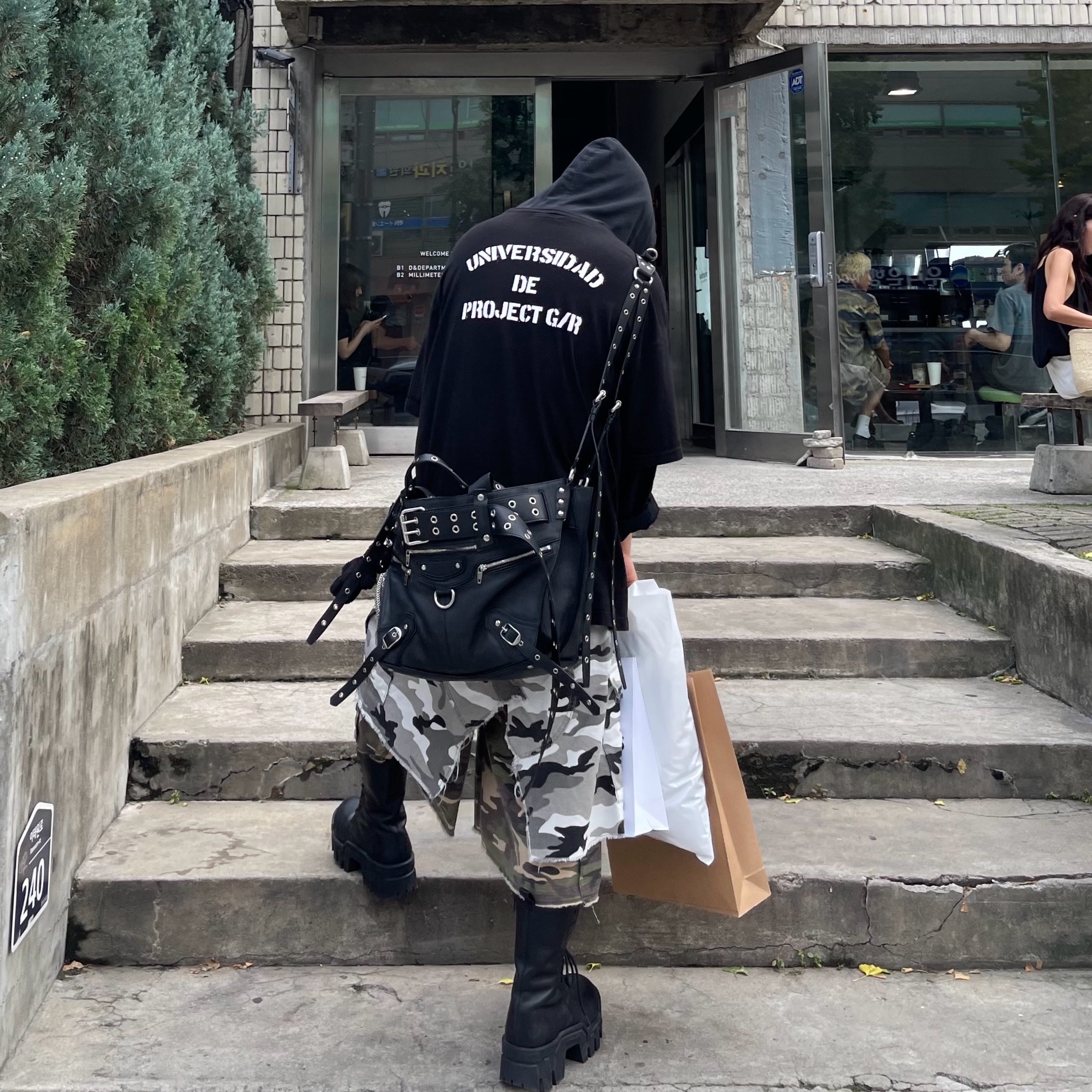 Balenciaga Bulldozer Lace-Up Boot Black, Project G/R x MFM333. Layered Skirt Camo Cargo Shorts Multi Camo 착용 스타일