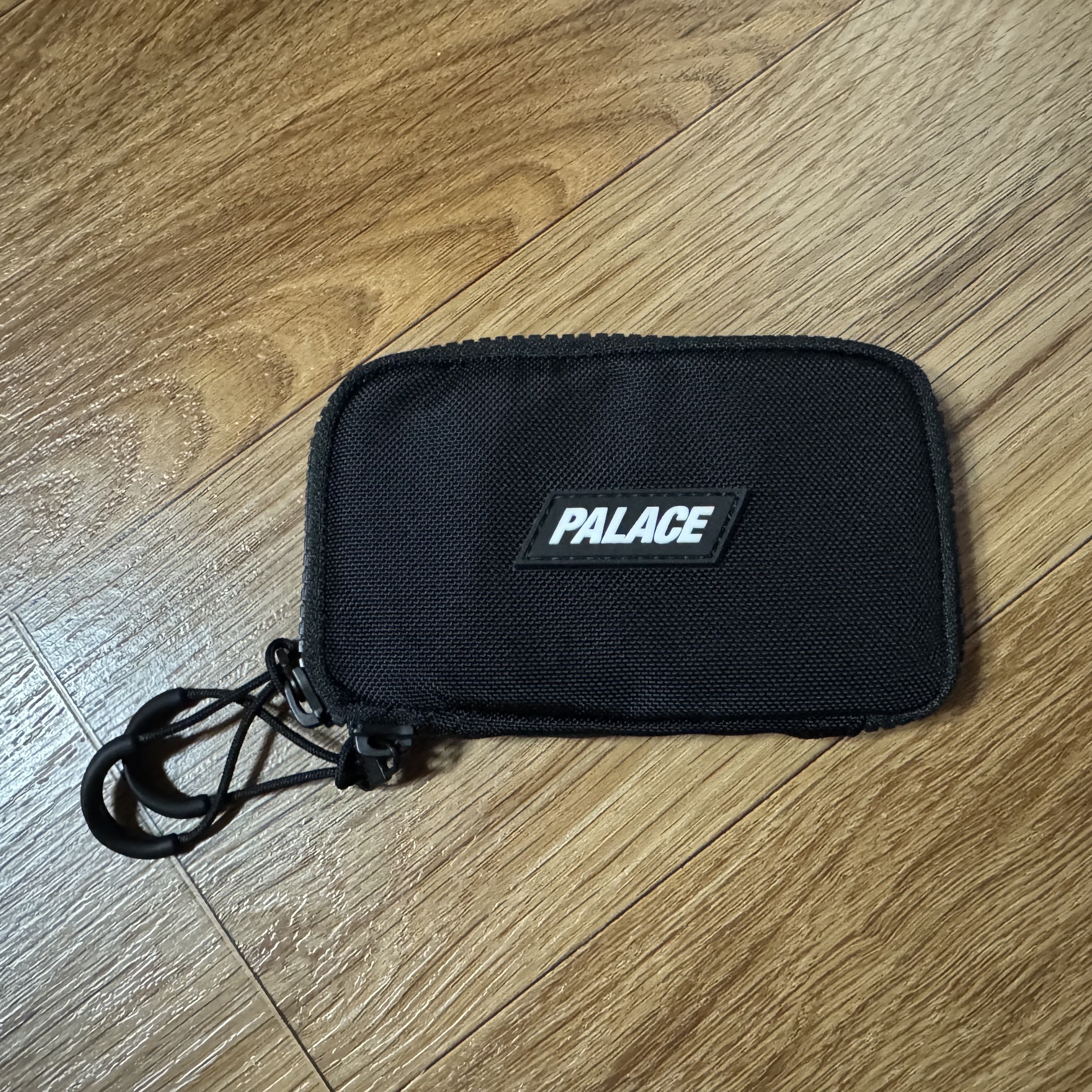 Palace Cordura RS Coin Wallet Black Graphite - 24FW 착용 스타일