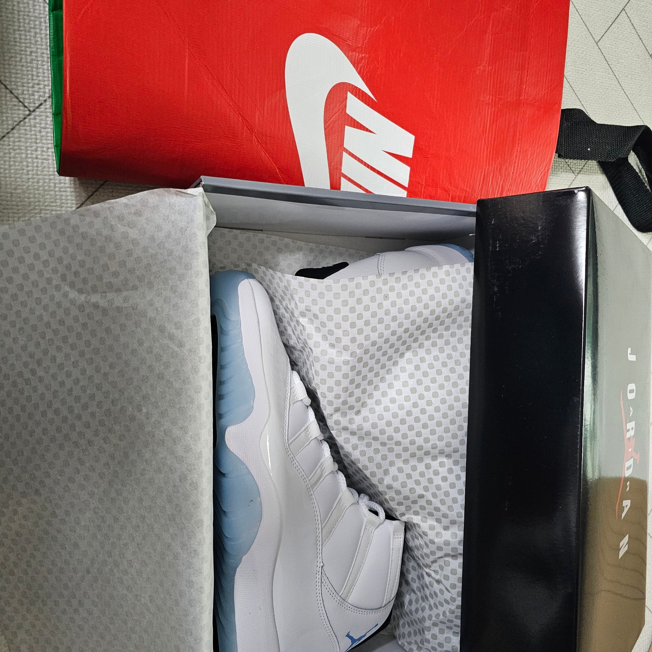Jordan 11 Retro Legend Blue 2024 착용 스타일