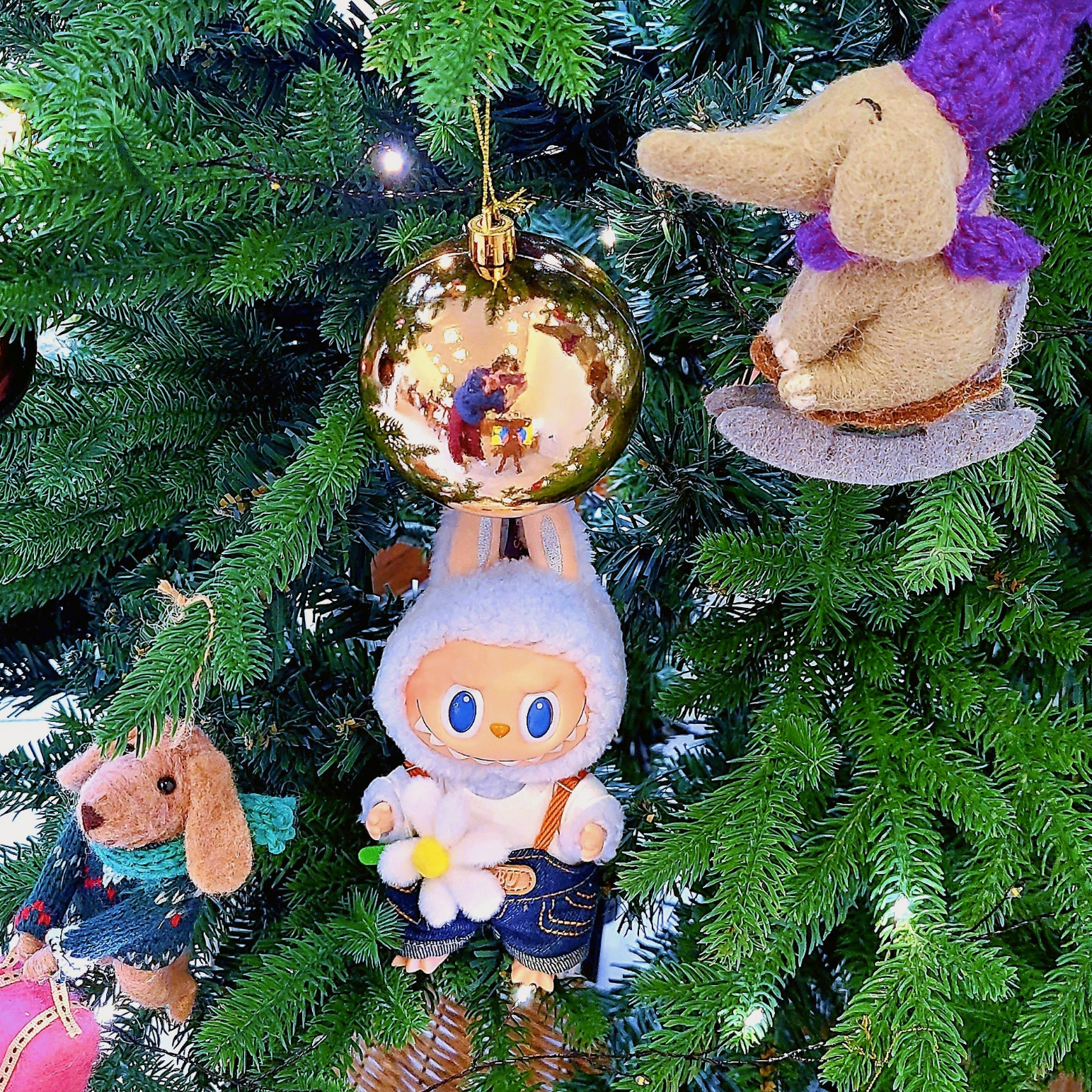 Pop Mart Fall In Wild Labubu Series Toy Keyring 착용 스타일 - 1