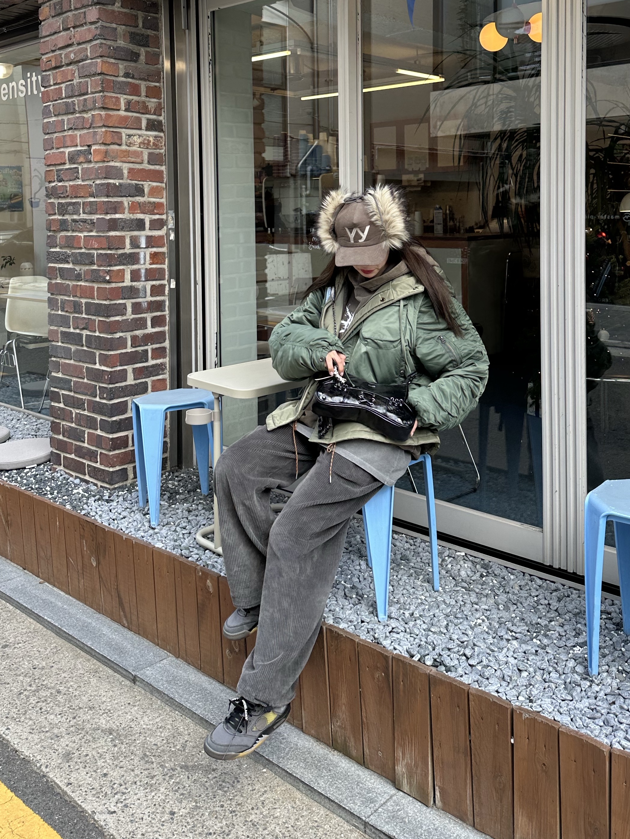 Open Yy Faux Fur Corduroy Earflap Cap Khaki, Jordan 5 x Off-White Retro SP Black Muslin 착용 스타일 - 6