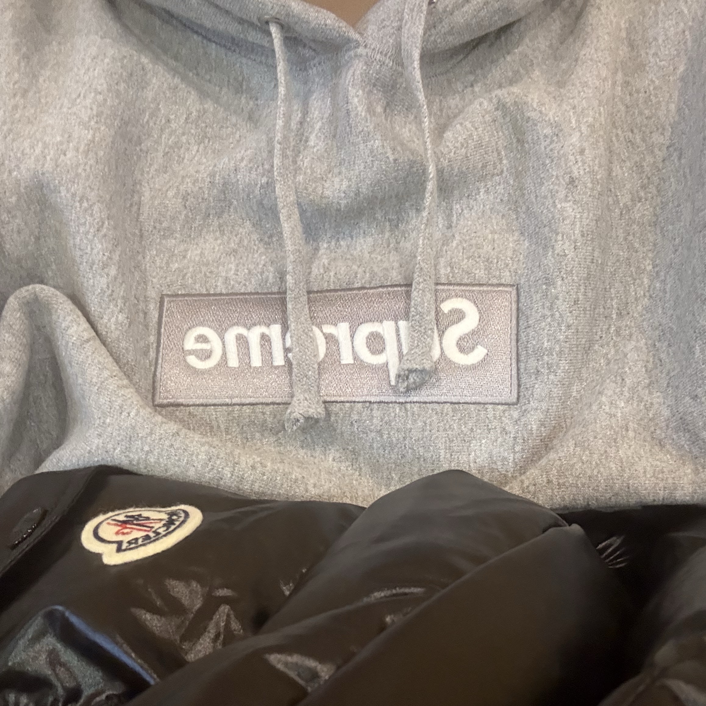 Moncler Maya Short Down Jacket Black - 24FW, Supreme Box Logo Hooded Sweatshirt Heather Grey - 24FW 착용 스타일
