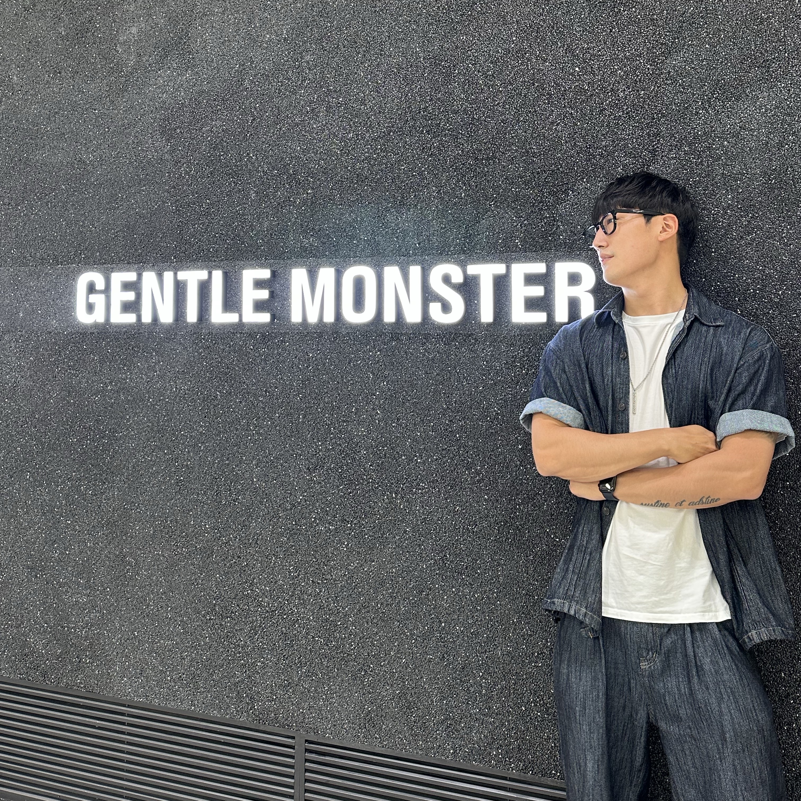Gentle Monster x Maison Margiela MM010 Clear Black 착용 스타일