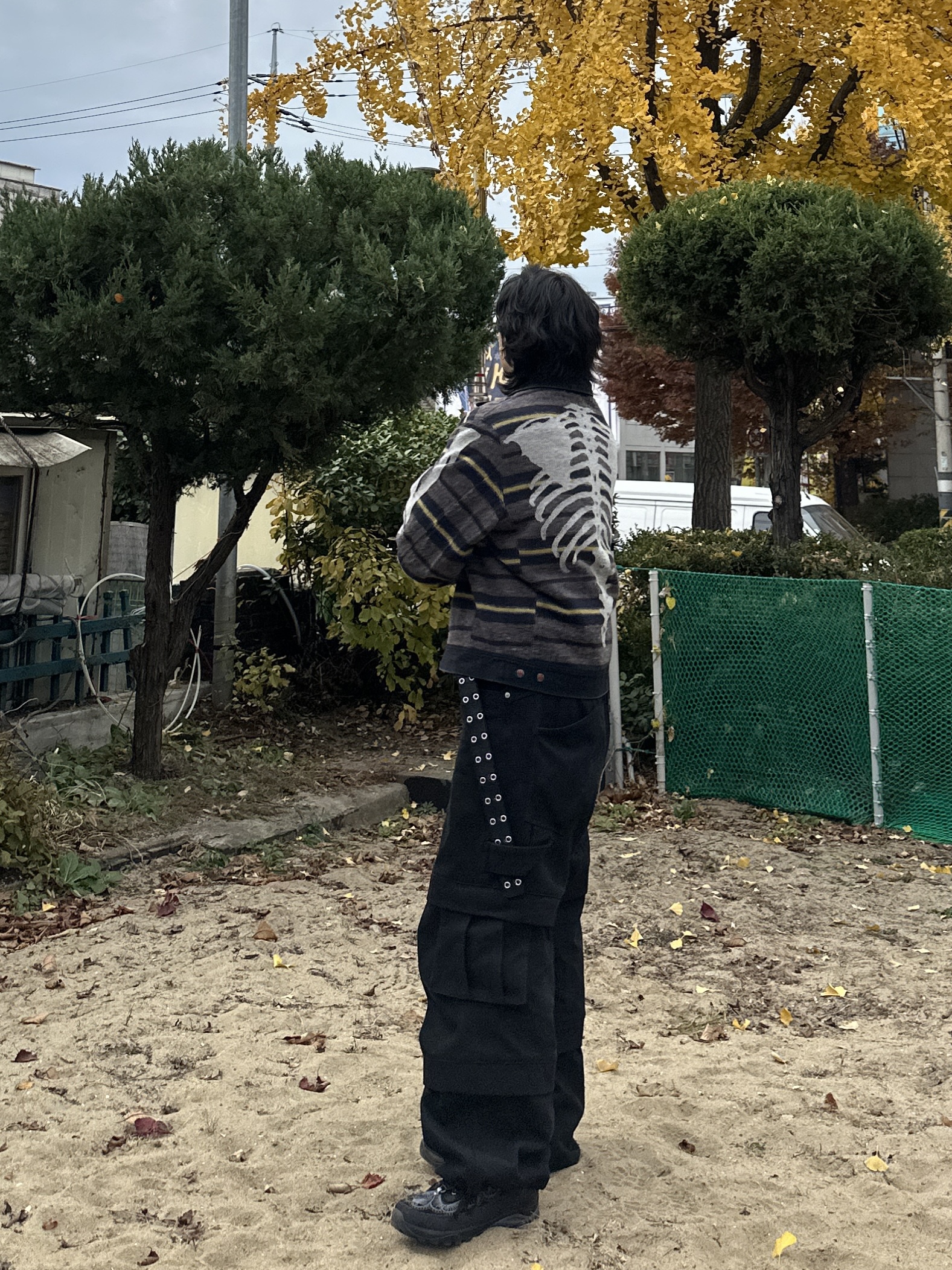 Kiko Kostadinov Chalice Lace Up Black, Kapital 14 oz. Denim Bone Lining Reversible Zip Up Work Jacket Black 착용 스타일 - 1