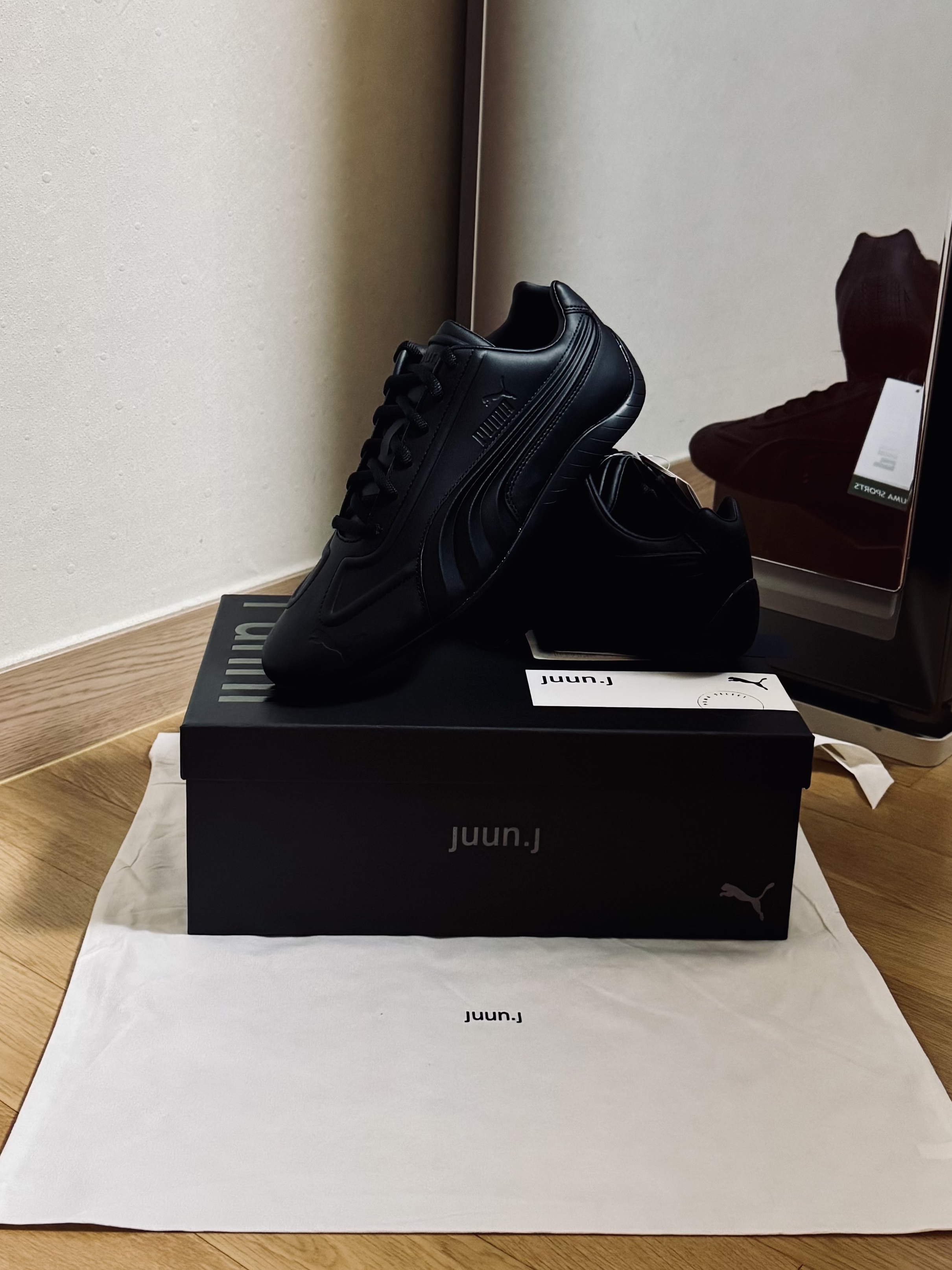 Puma x Juun.J Speedcat Mid Black, Puma x Juun.J Plexus Black 착용 스타일