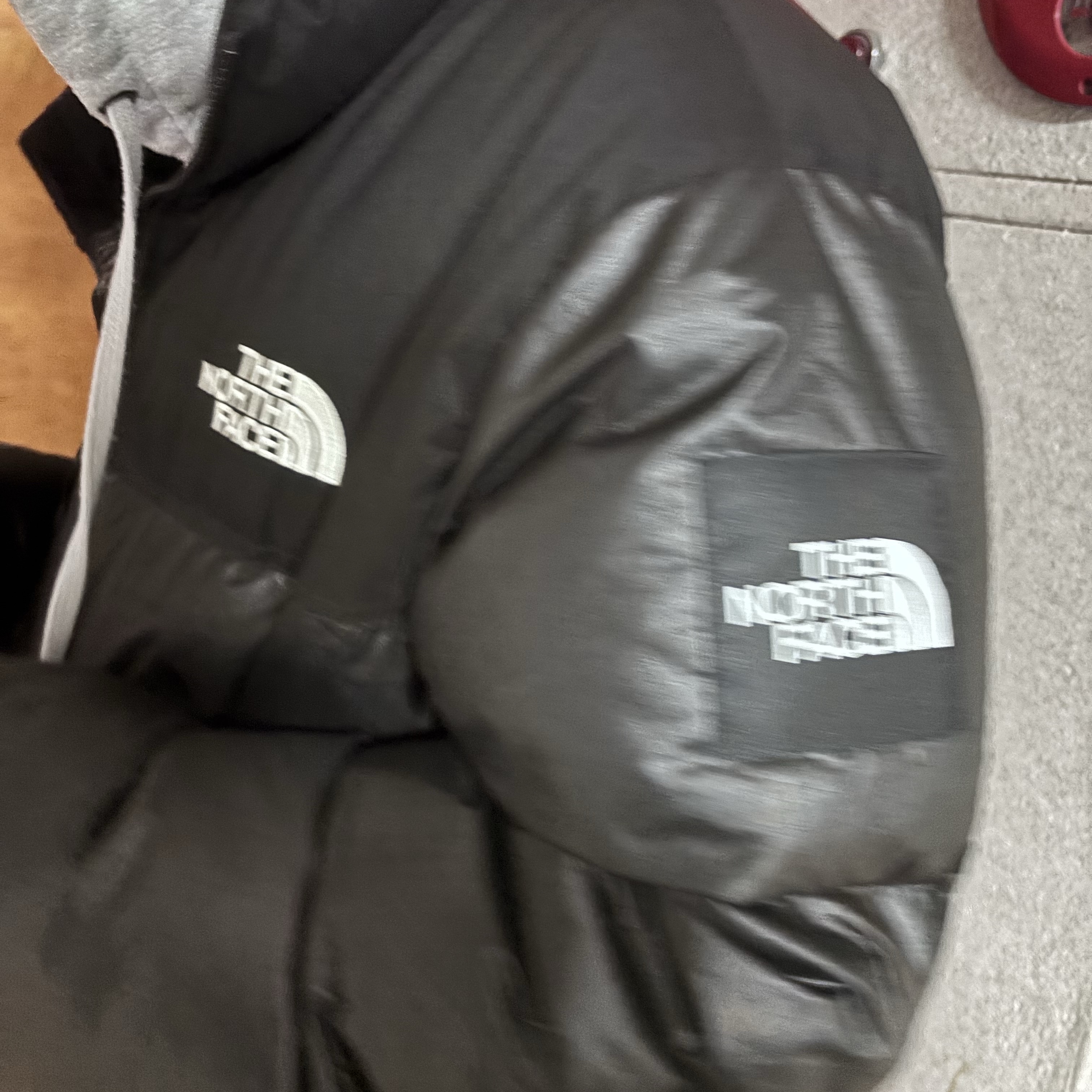 (W) The North Face White Label Novelty Nuptse Down Jacket Black 착용 스타일