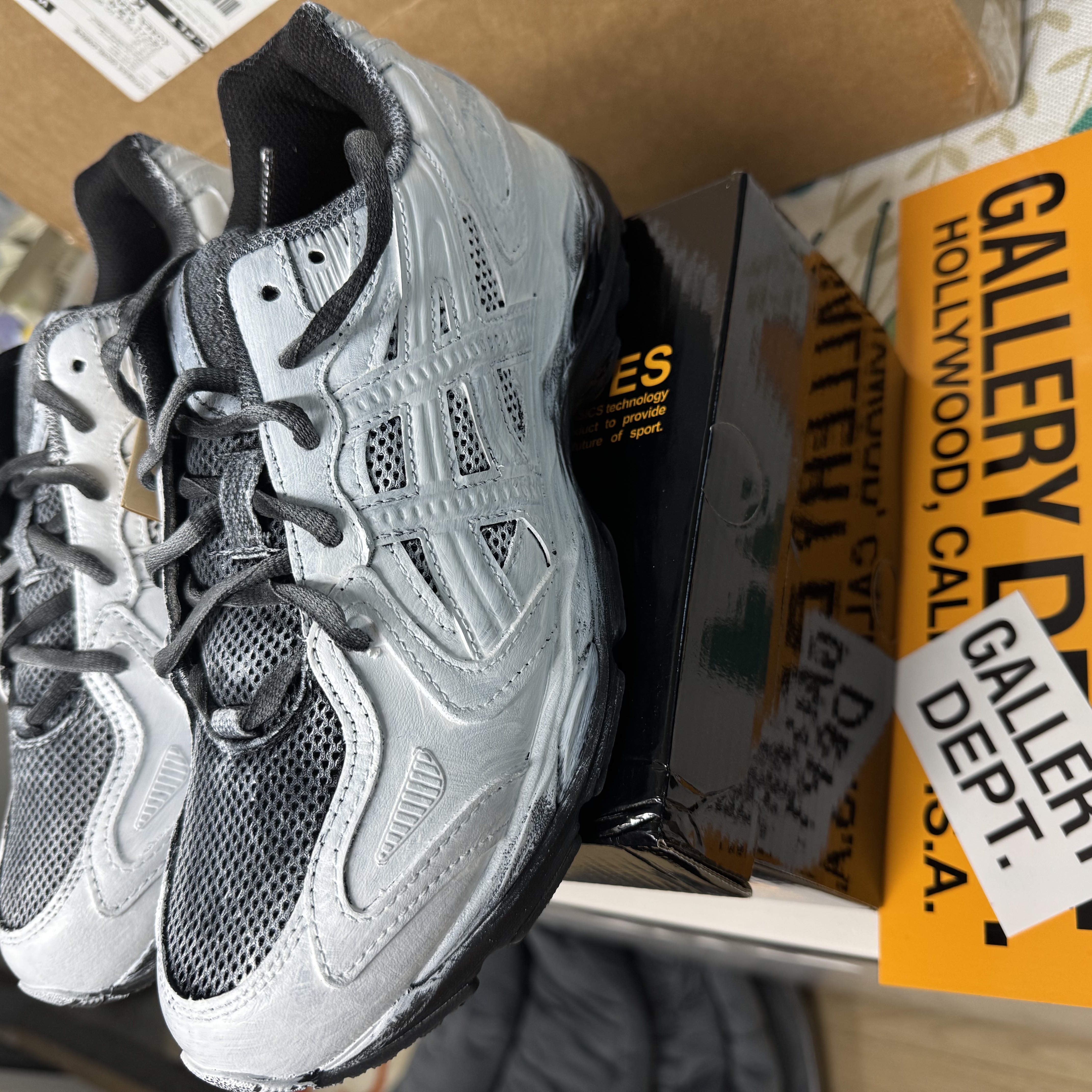 Asics x Gallery Dept. Gel-K1011 Black 착용 스타일