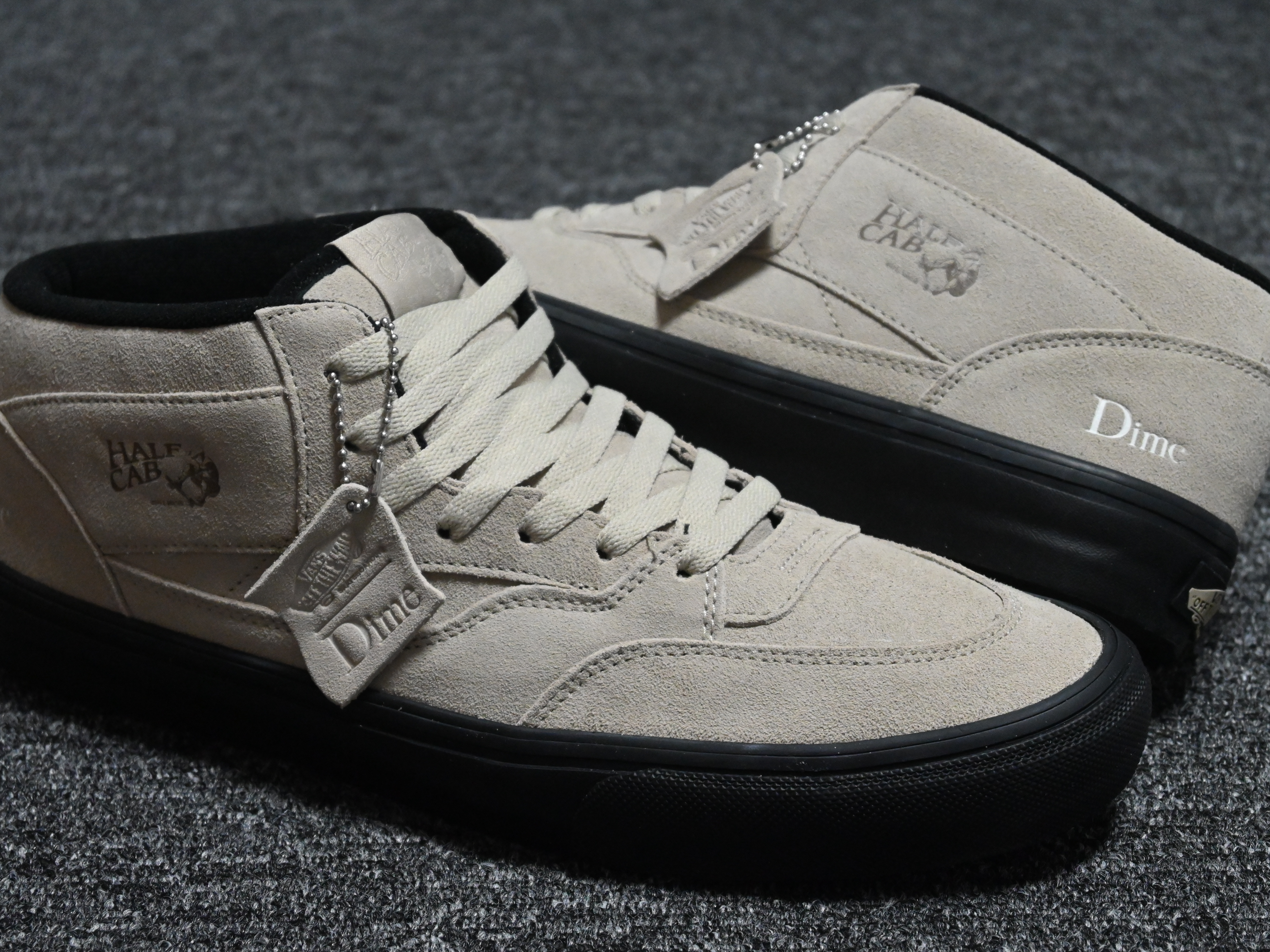 Vans x Dime Skate Half Cab '92 Dime Tan 착용 스타일