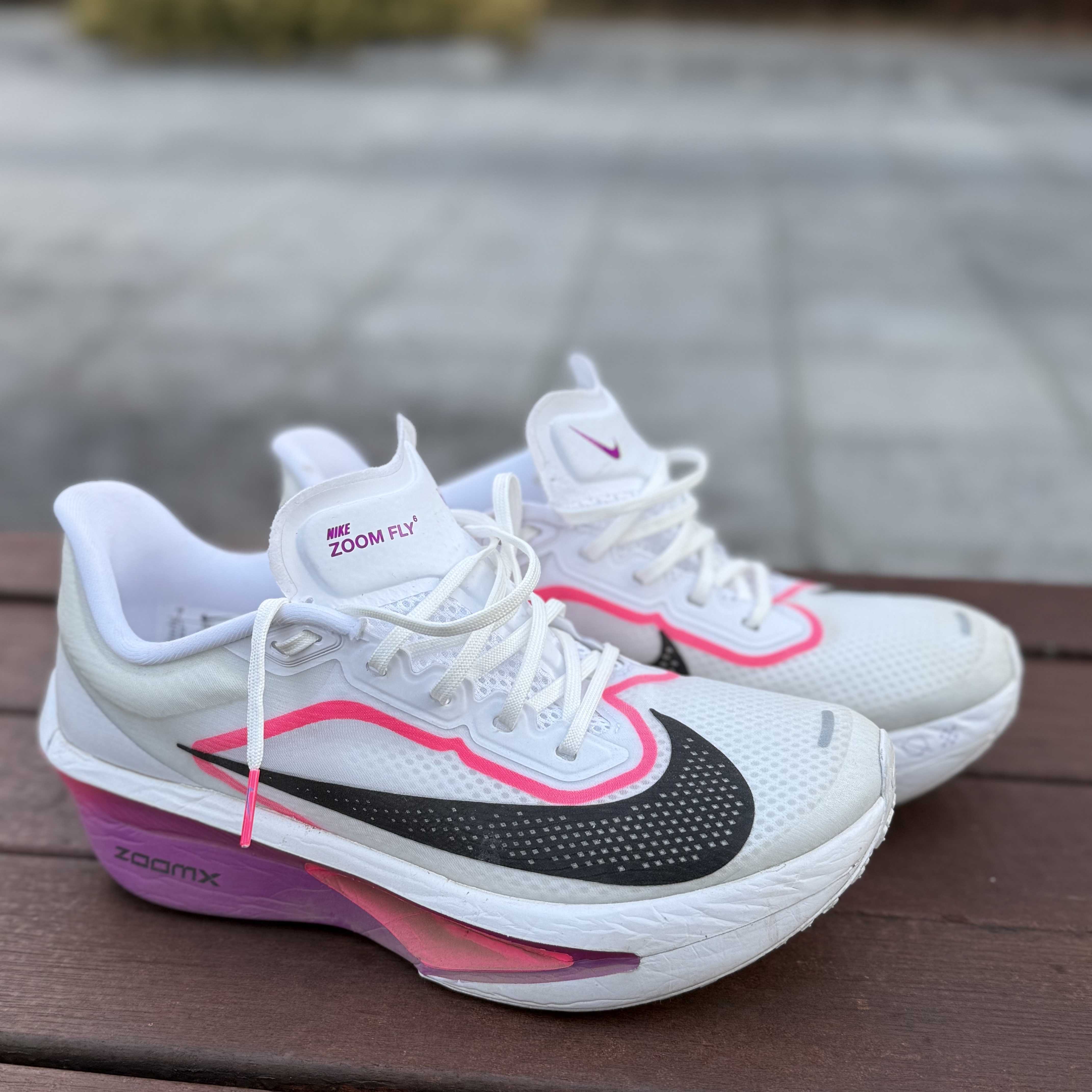Nike Zoom Fly 6 White Vivid Grape 착용 스타일