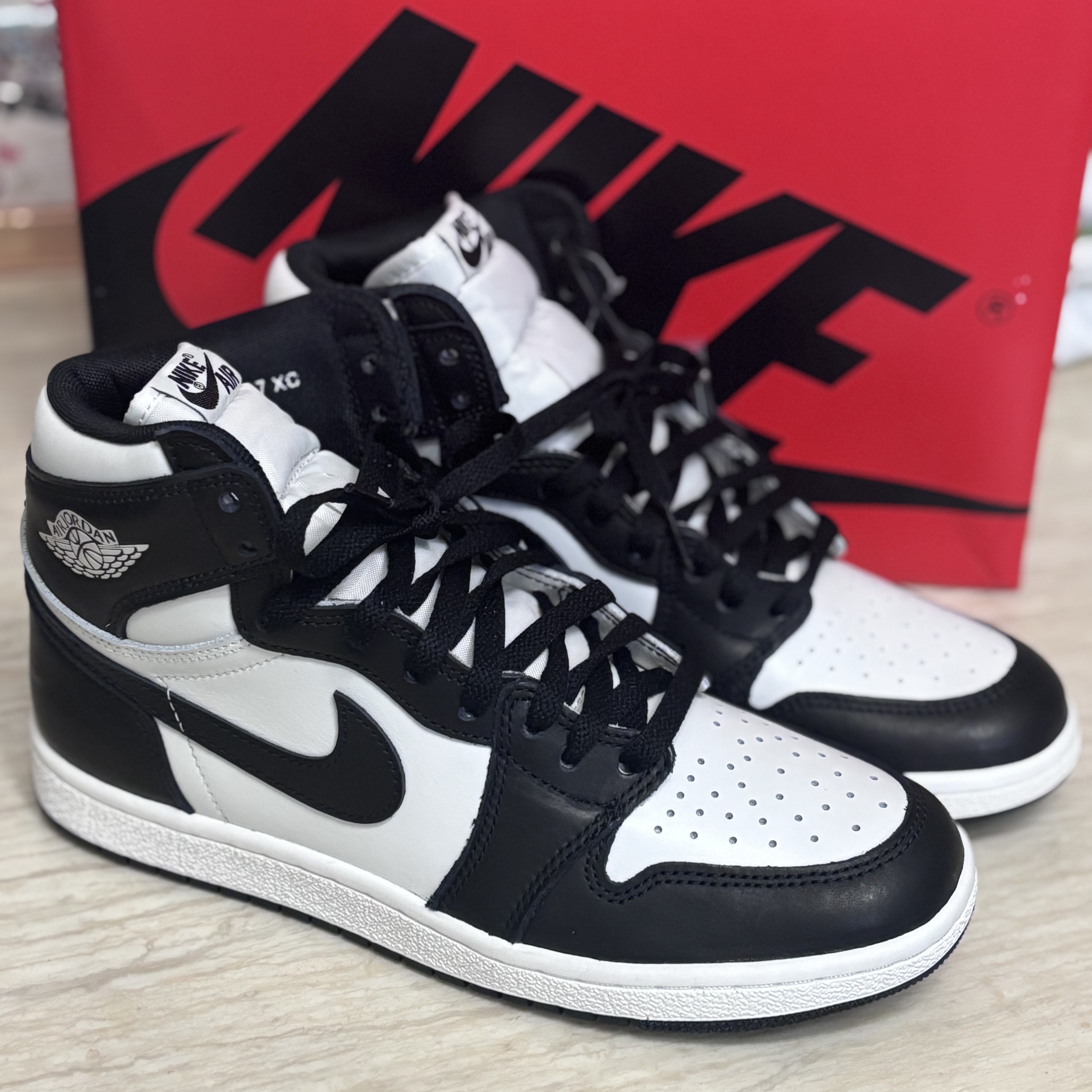 Jordan 1 High 85 Black White 착용 스타일