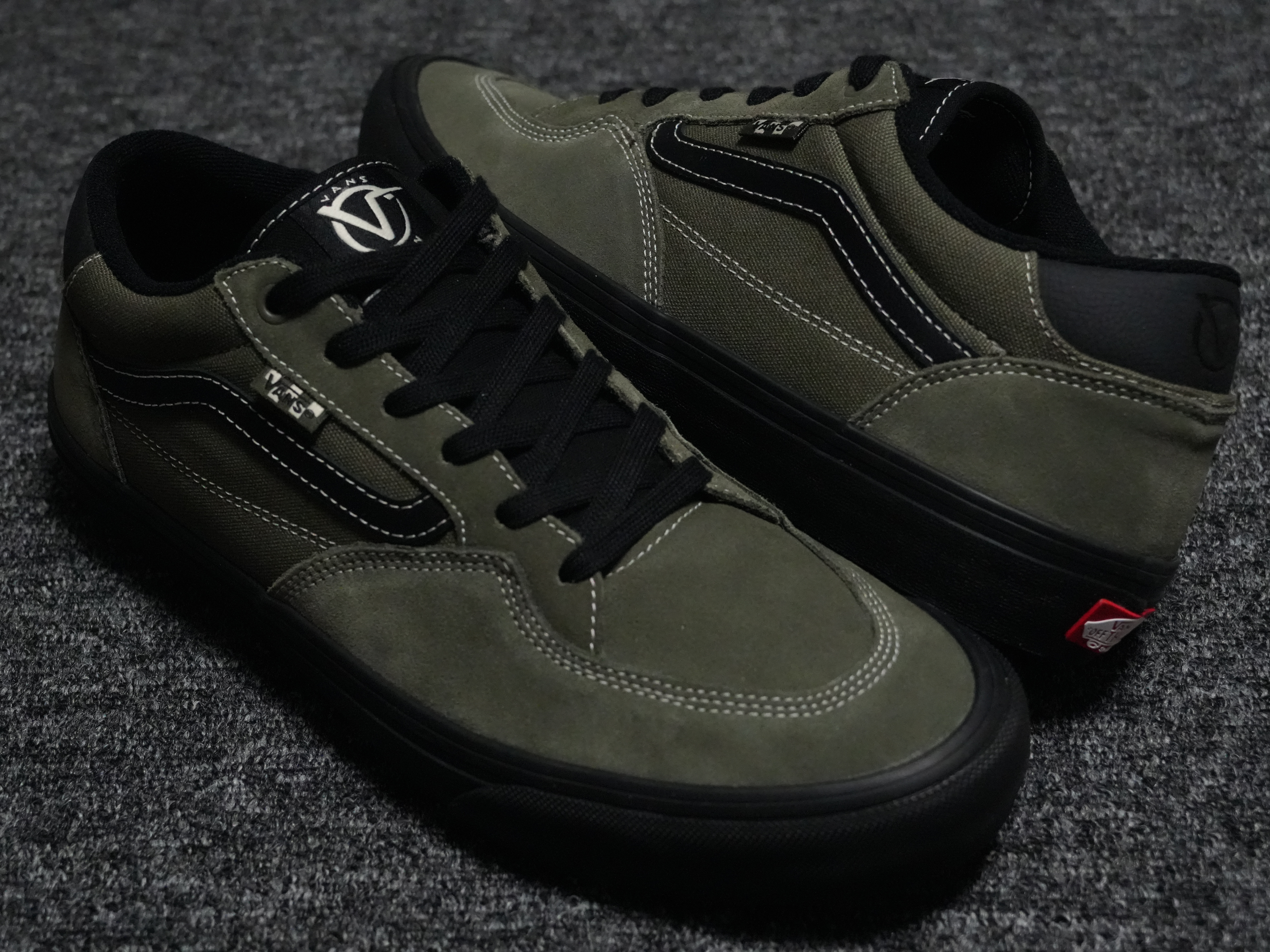 Vans Rowan Olive Black 착용 스타일