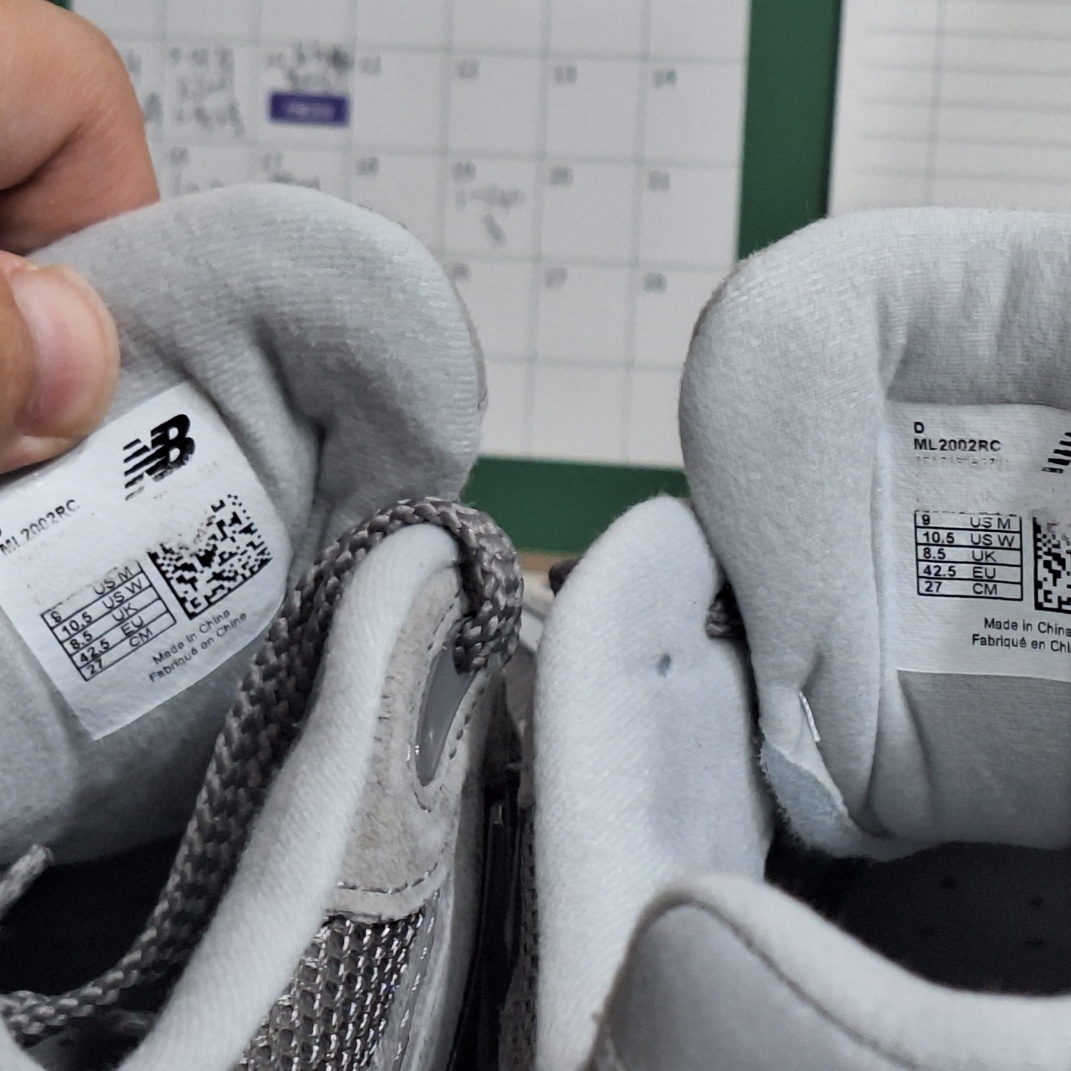 New Balance 2002R Grey 착용 스타일