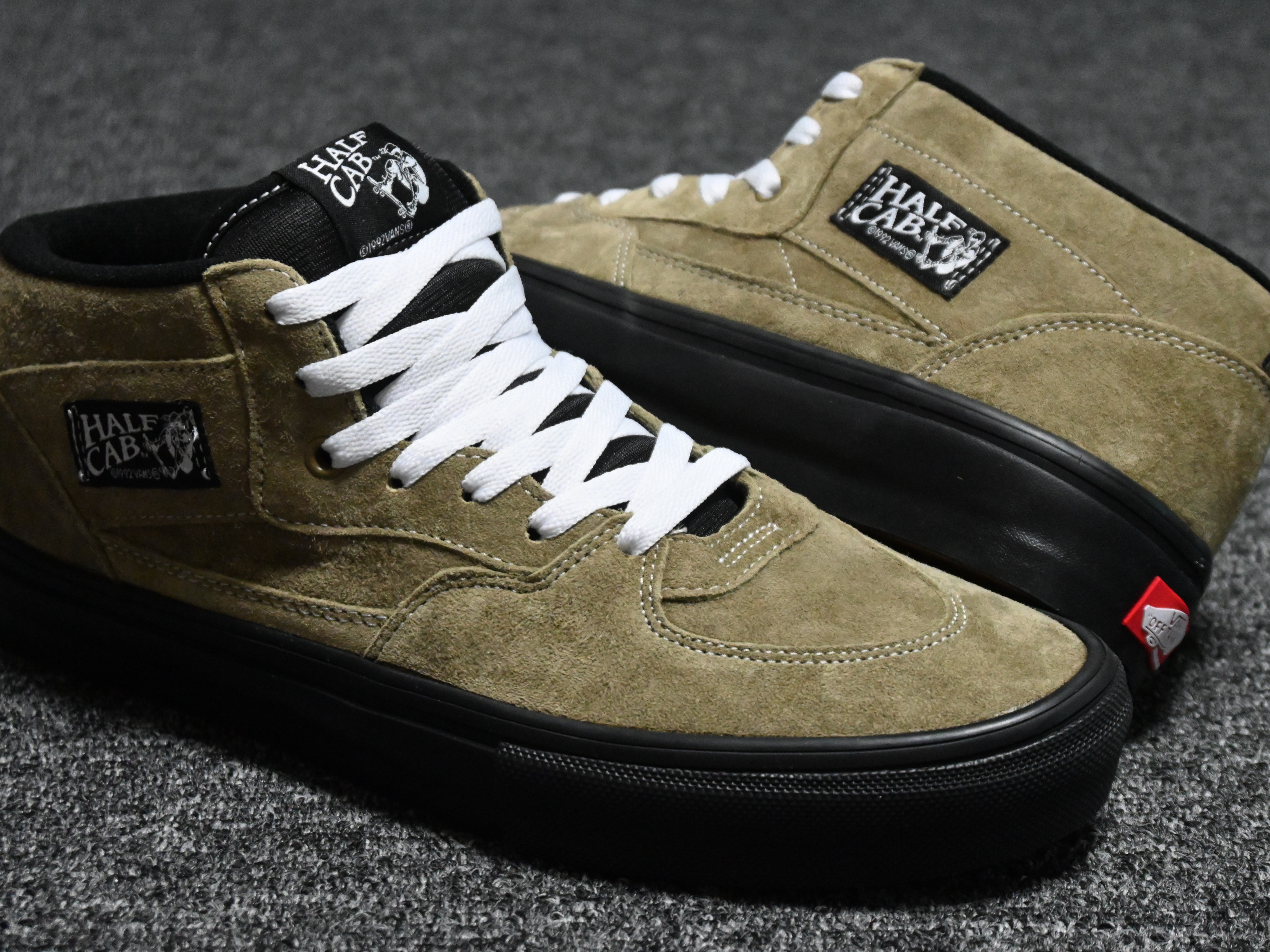 Vans Skate Half Cab Pig Suede Green 착용 스타일