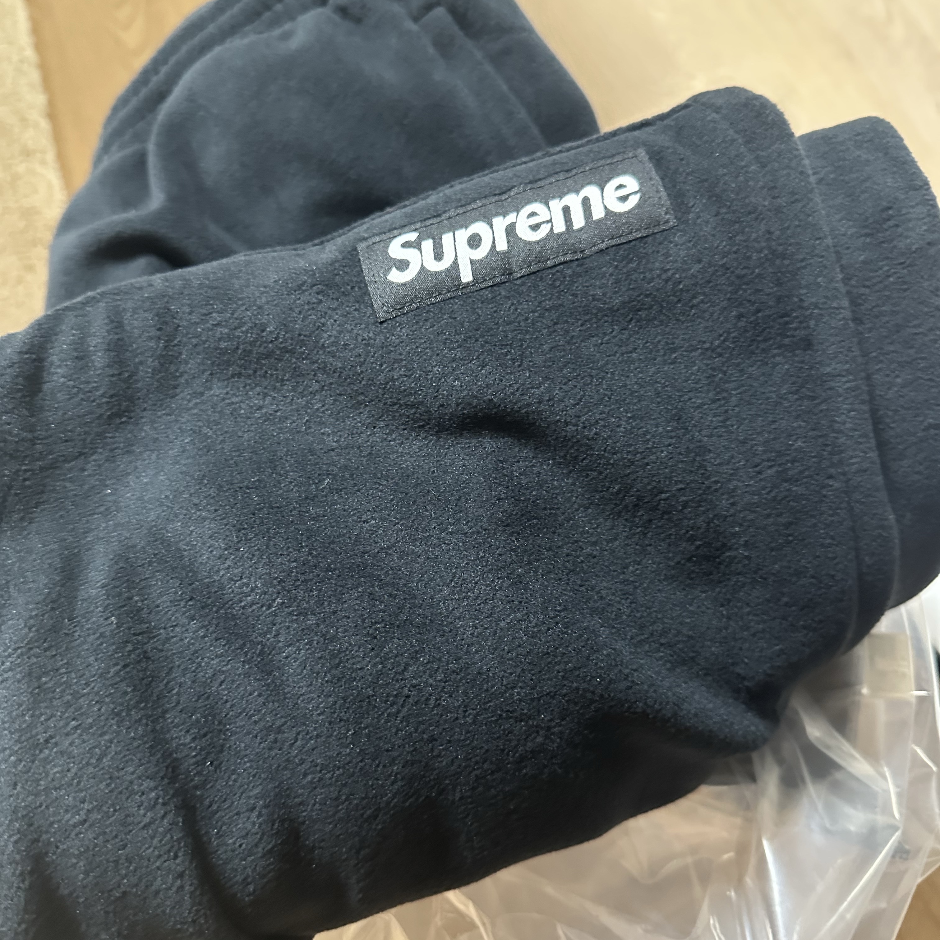 Supreme Polartec Pant Black - 24FW 착용 스타일 - 1