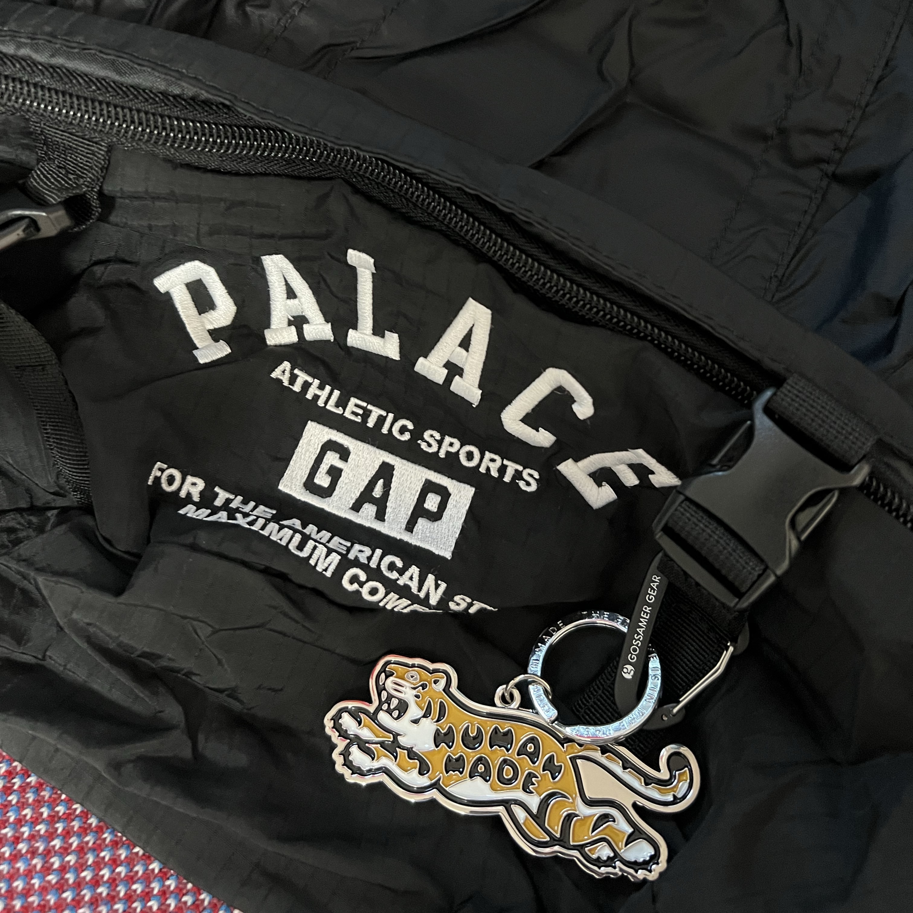 Palace x Gap Backpack Black - 24SS, Human Made Animal Keychain #2 Silver 착용 스타일
