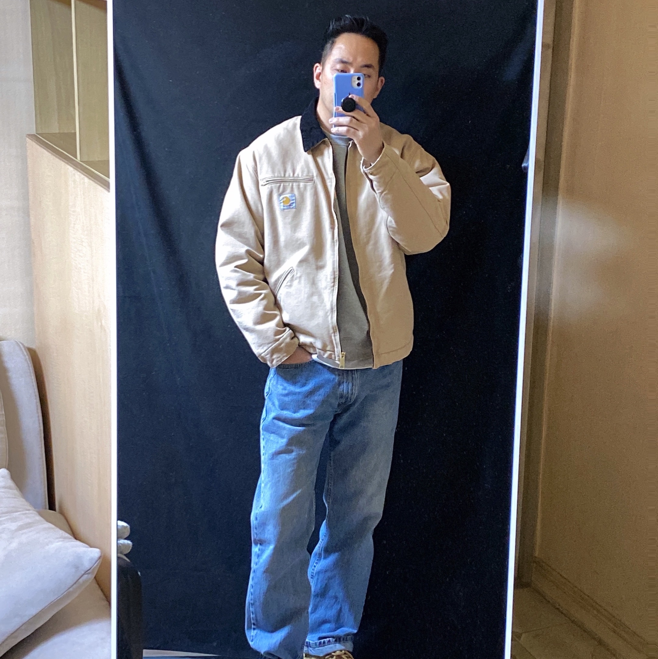 Carhartt WIP x IAB Studio Pocket Sweatshirt Grey Heather, Casio G-Shock x I.C.E.R.C Frogman GW-8200K-9 착용 스타일 - 2