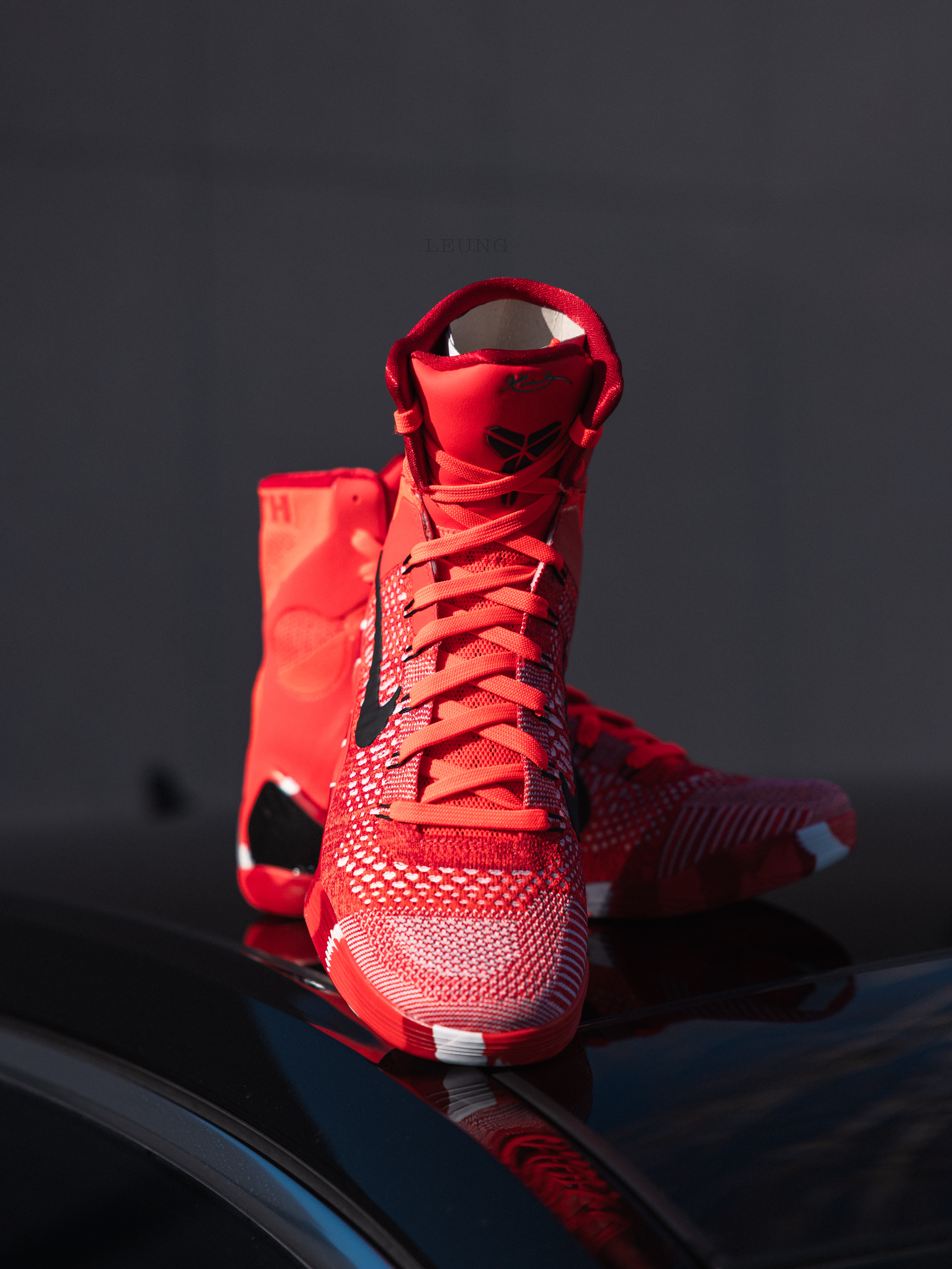 Nike Kobe 9 Elite High Protro Bright Crimson and Emerald Green 착용 스타일 - 2