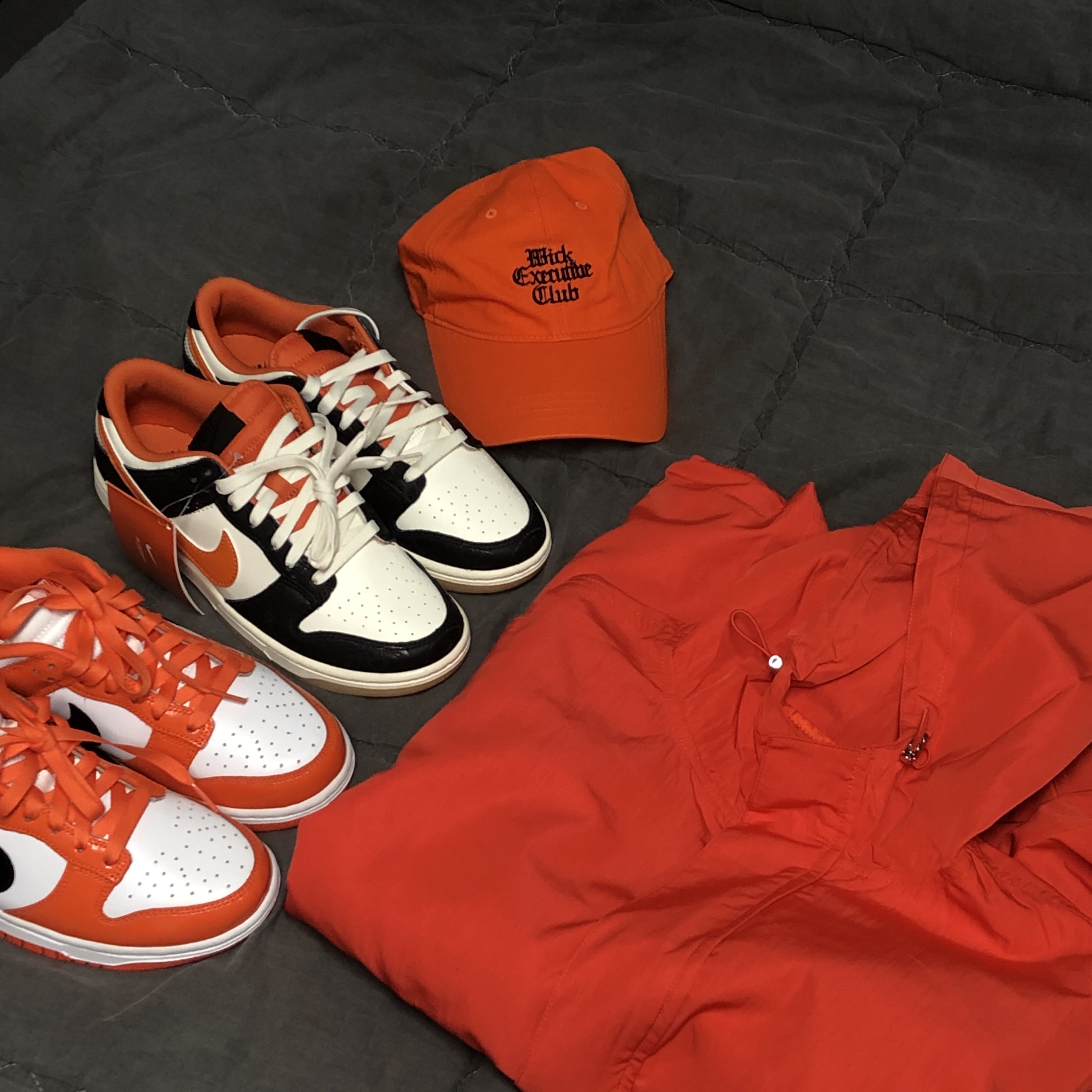 (W) Nike Dunk Low Essential Brilliant Orange, Nike Dunk Low Retro PRM Halloween 착용 스타일