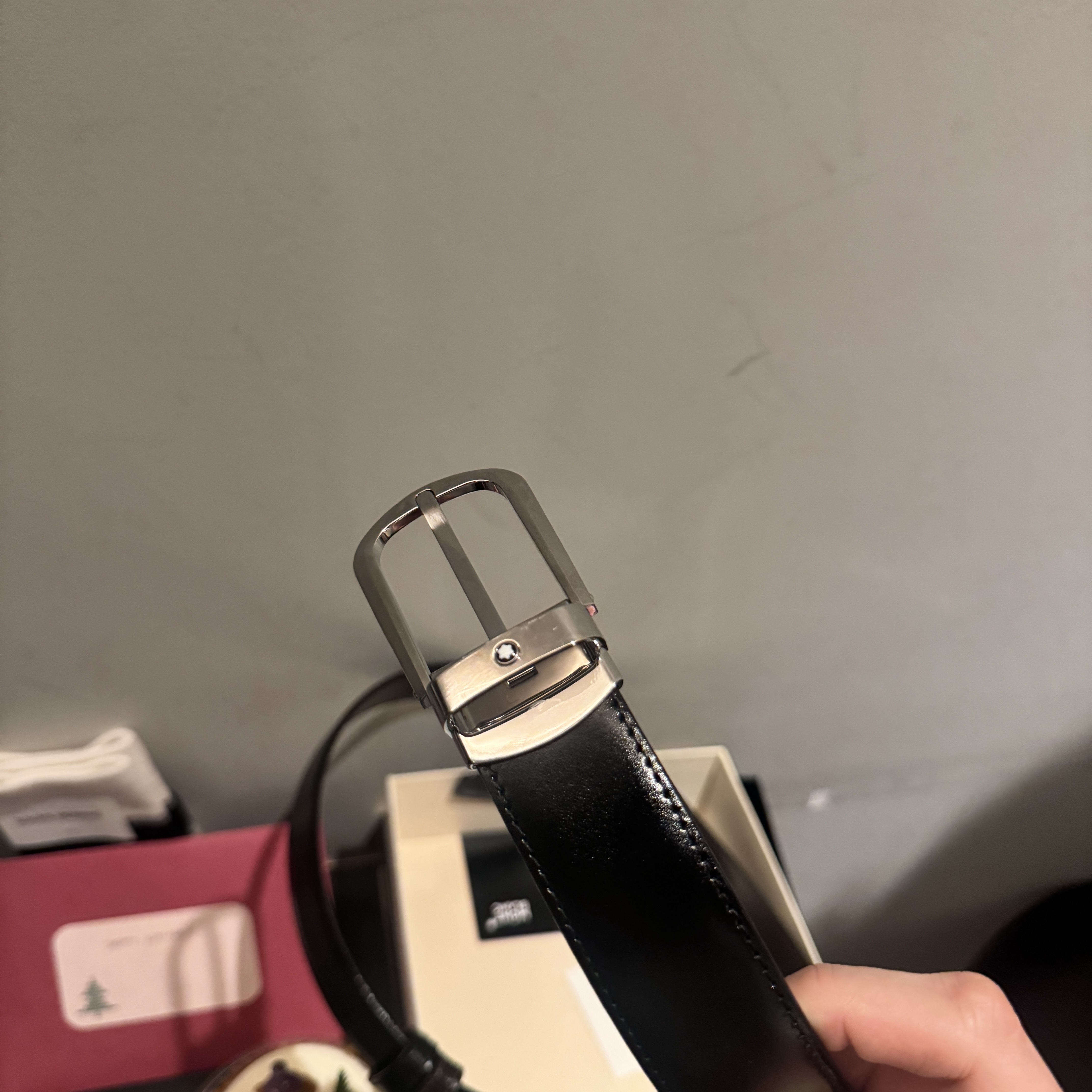 Montblanc Horseshoe Buckle 30mm Reversible Leather Belt Black Brown 착용 스타일