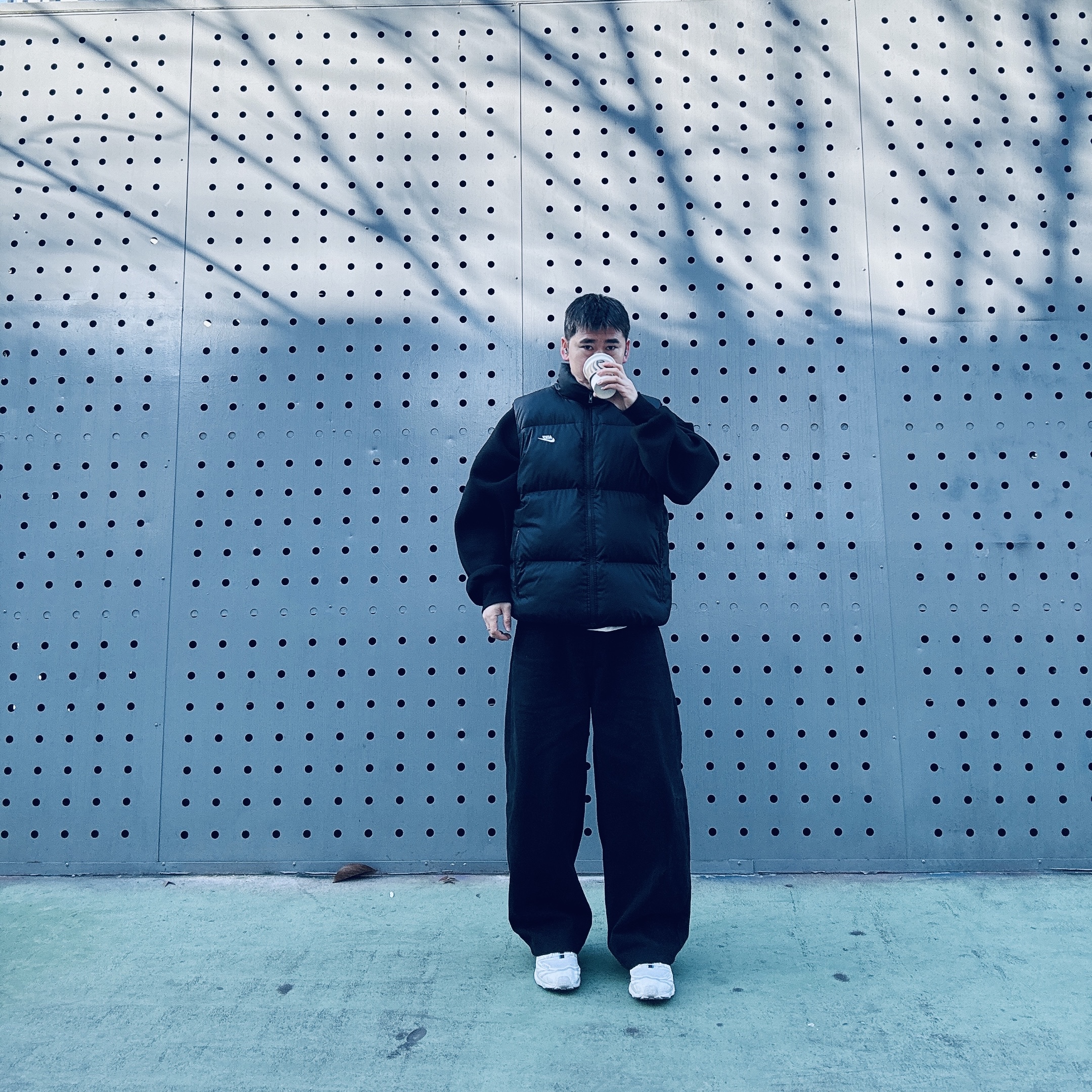 Millo Archive Reflect Curved Pants Black 착용 스타일