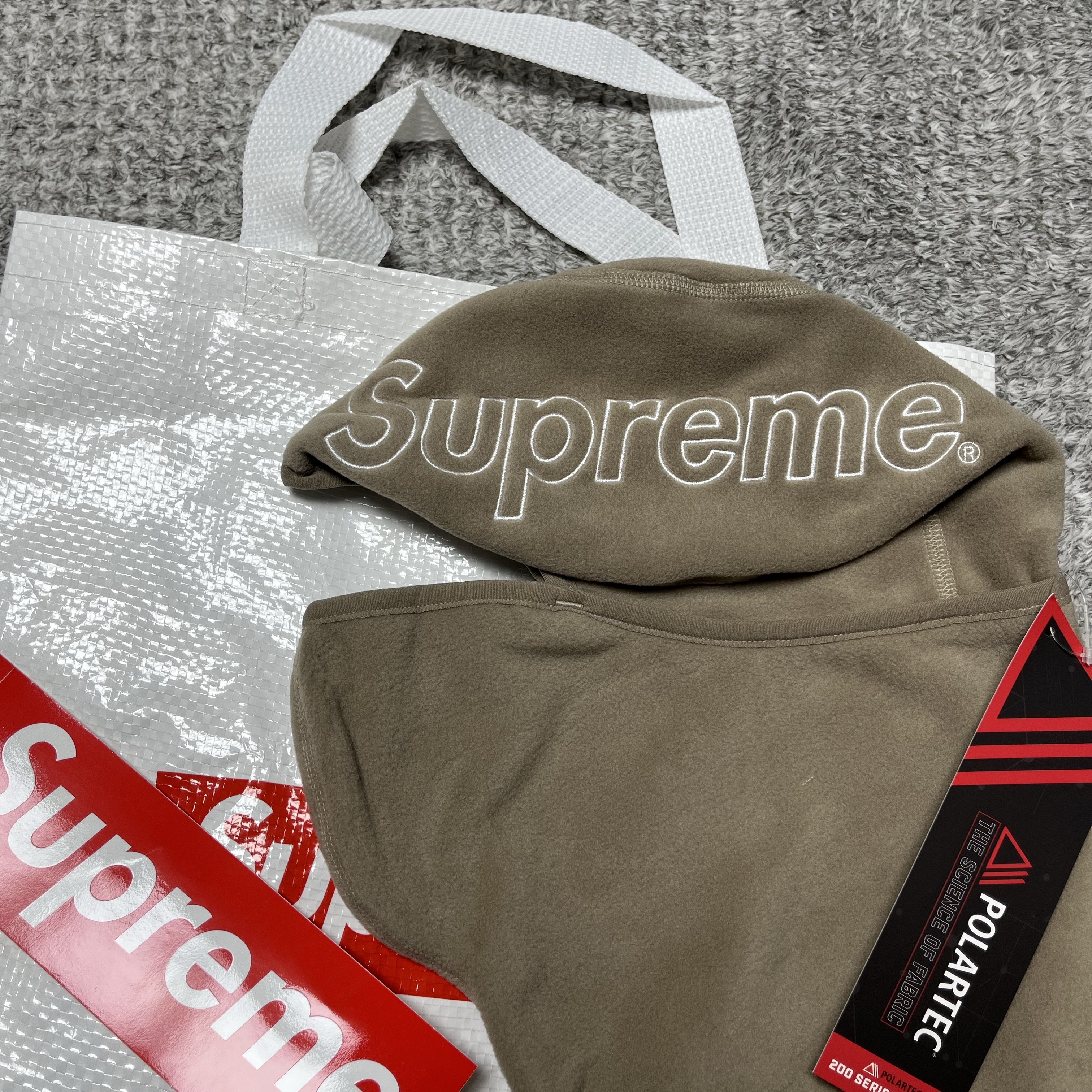 Supreme Polartec Balaclava Taupe - 24FW 착용 스타일