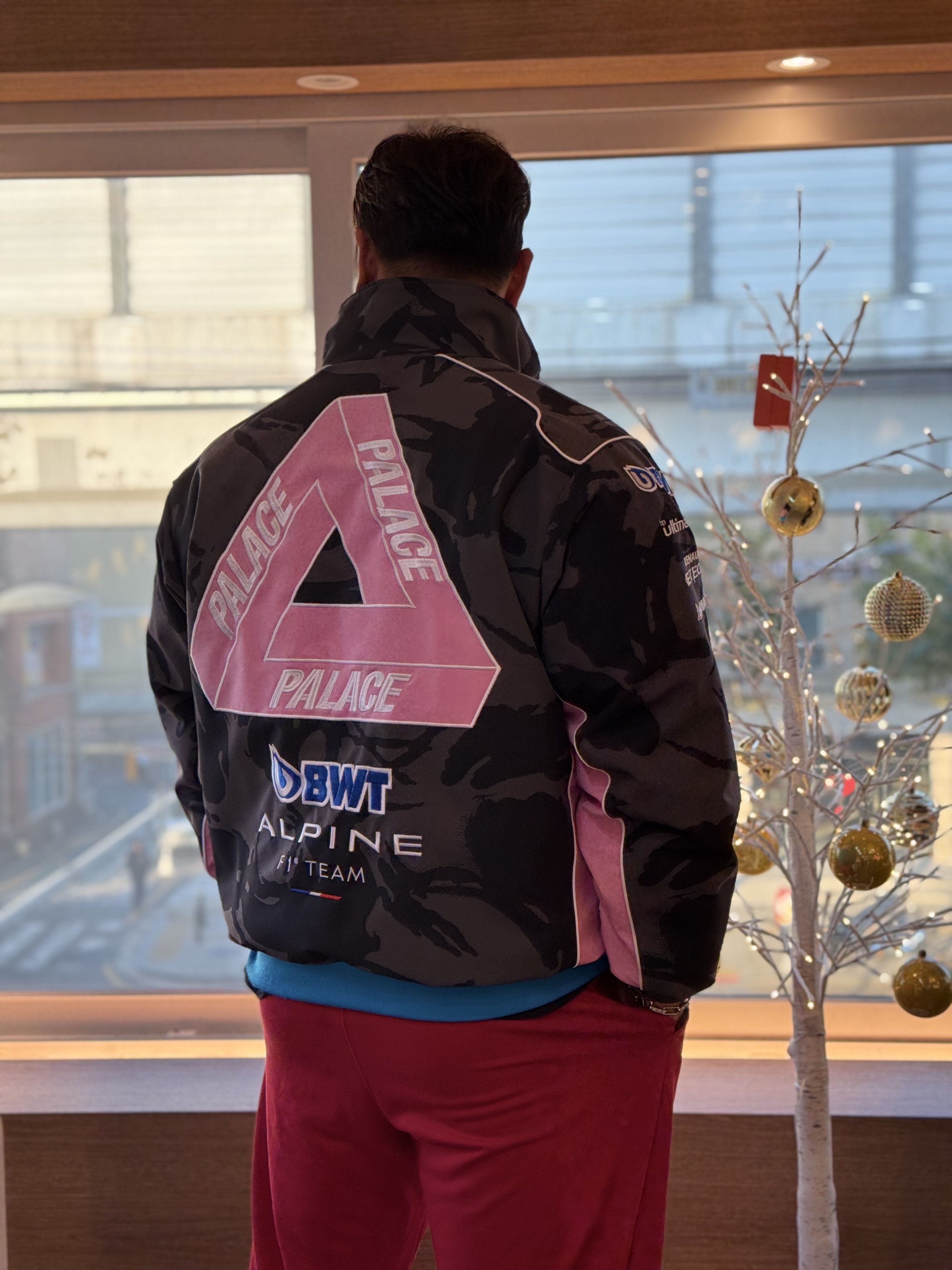 Palace x Kappa For Alpine Pit Jacket Night Desert Camo - 23FW 착용 스타일