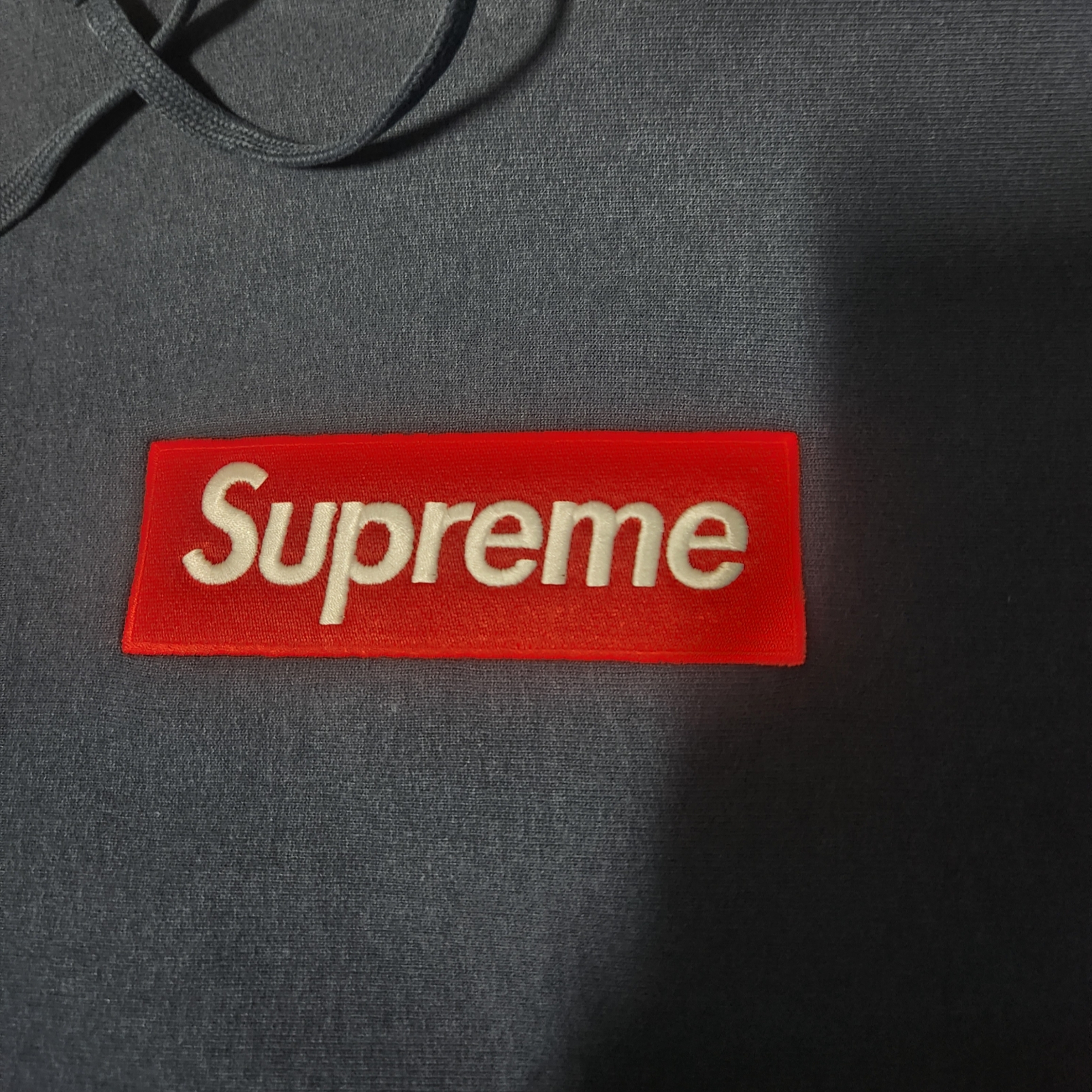 Supreme Box Logo Hooded Sweatshirt Navy - 24FW 착용 스타일 - 2