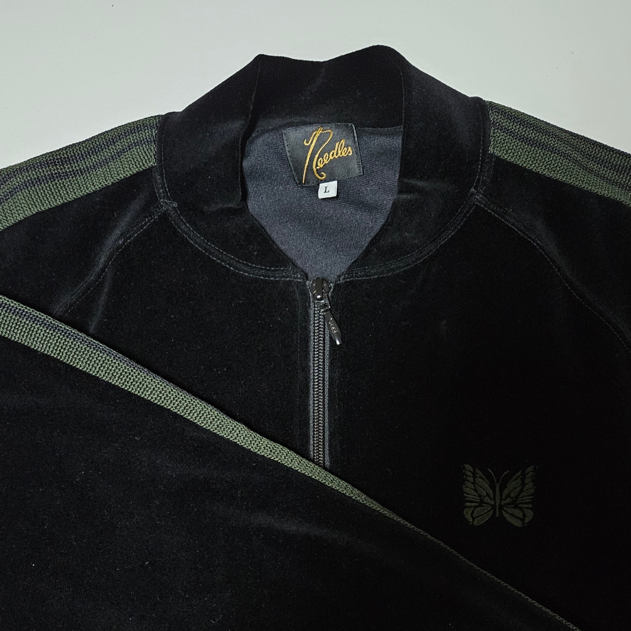 Needles R.C. Track Jacket C/PE Velour Black 착용 스타일