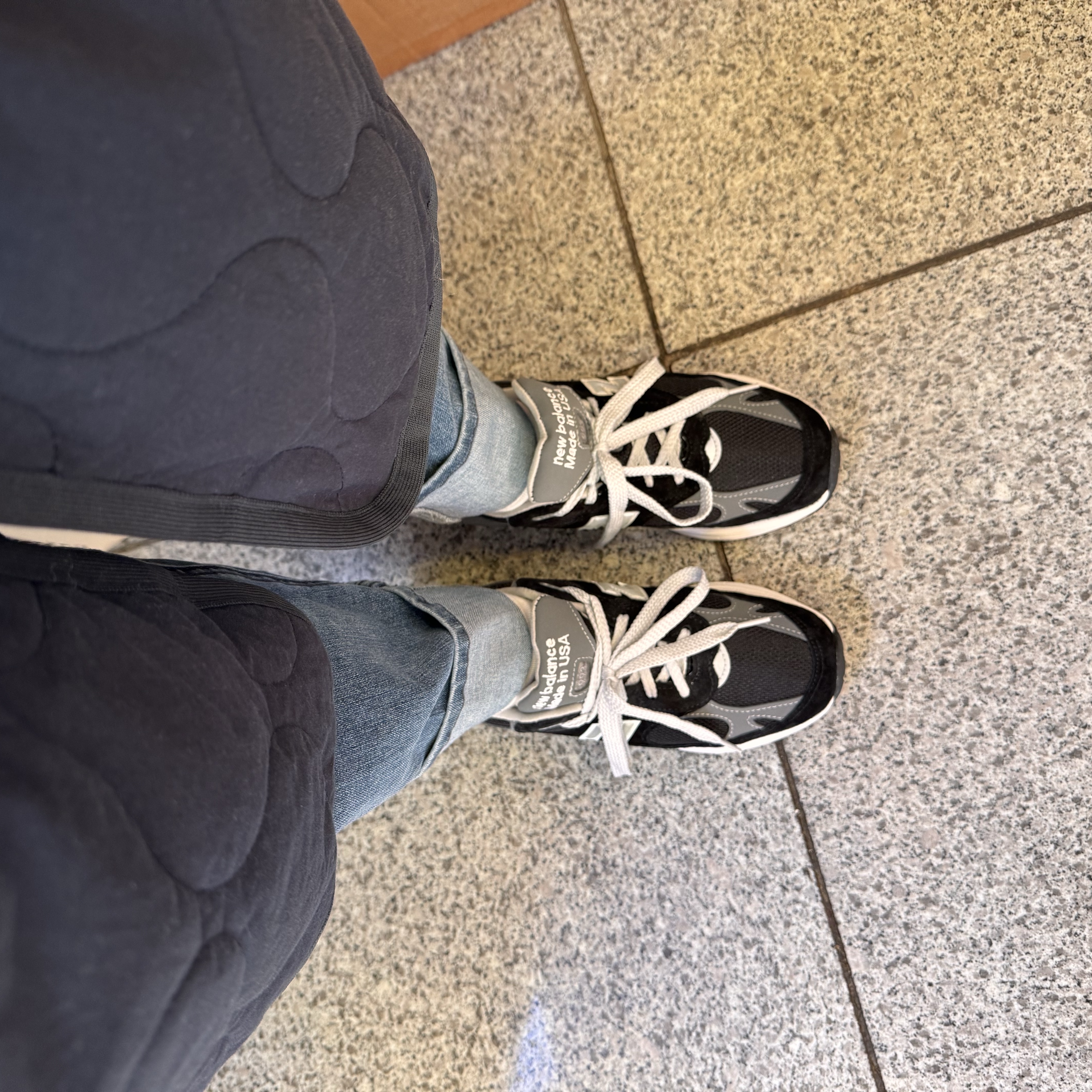 (W) New Balance 993 Made in USA Black - B Standard 착용 스타일 - 1
