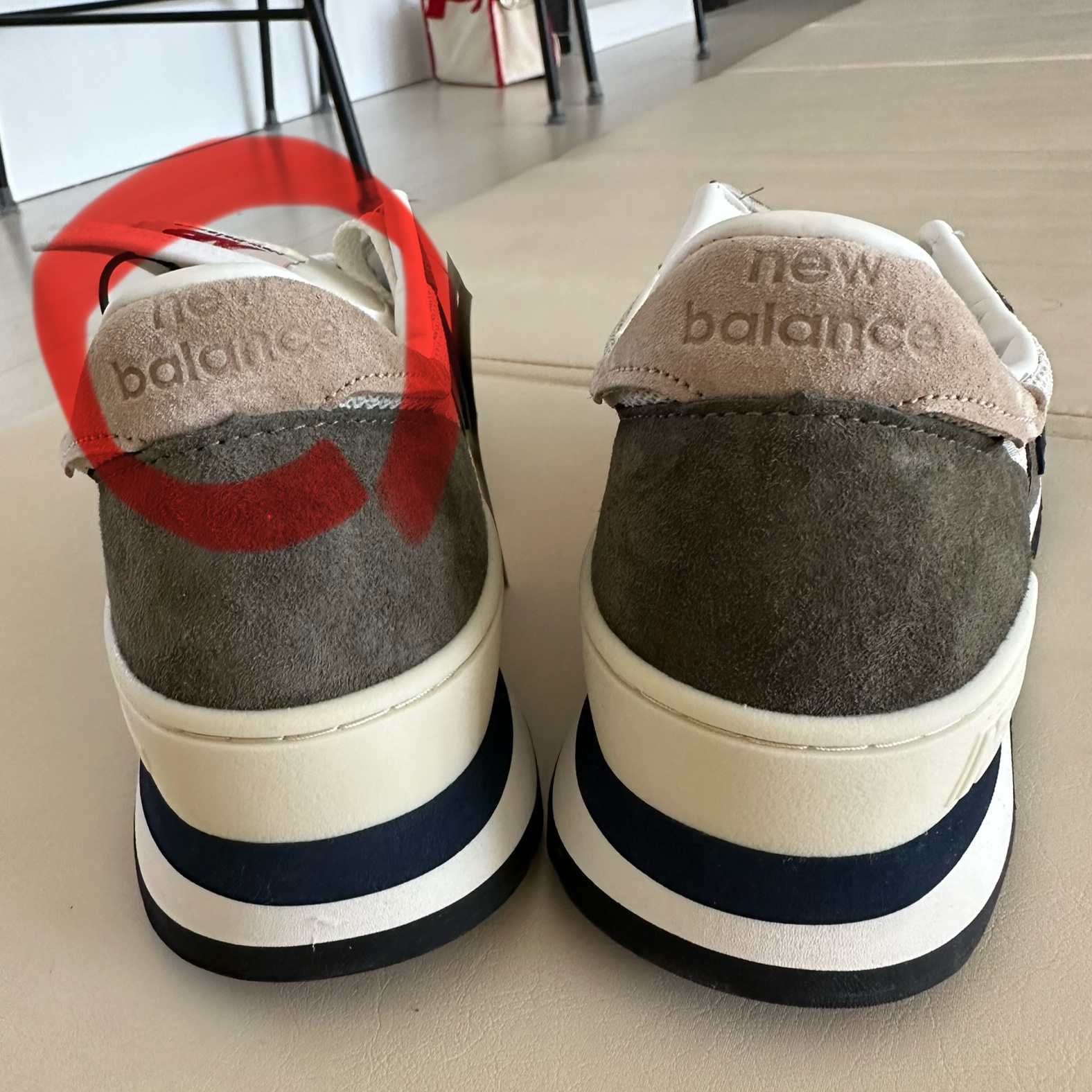 New Balance 990v1 Made in USA Olive 착용 스타일