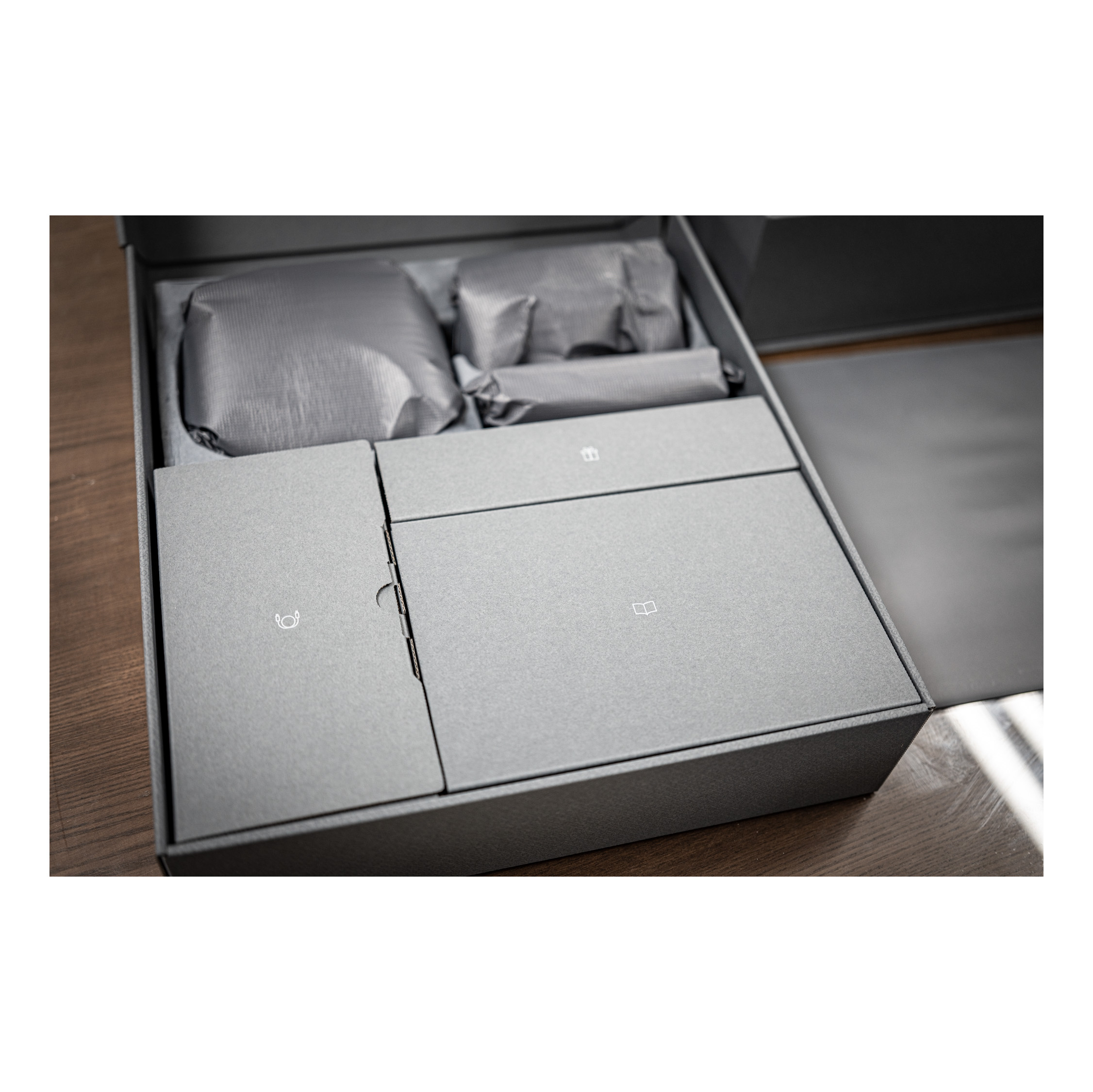 Playstation 5 Pro 30th Anniversary Limited Edition Bundle (SIEK 220V) 착용 스타일 - 8
