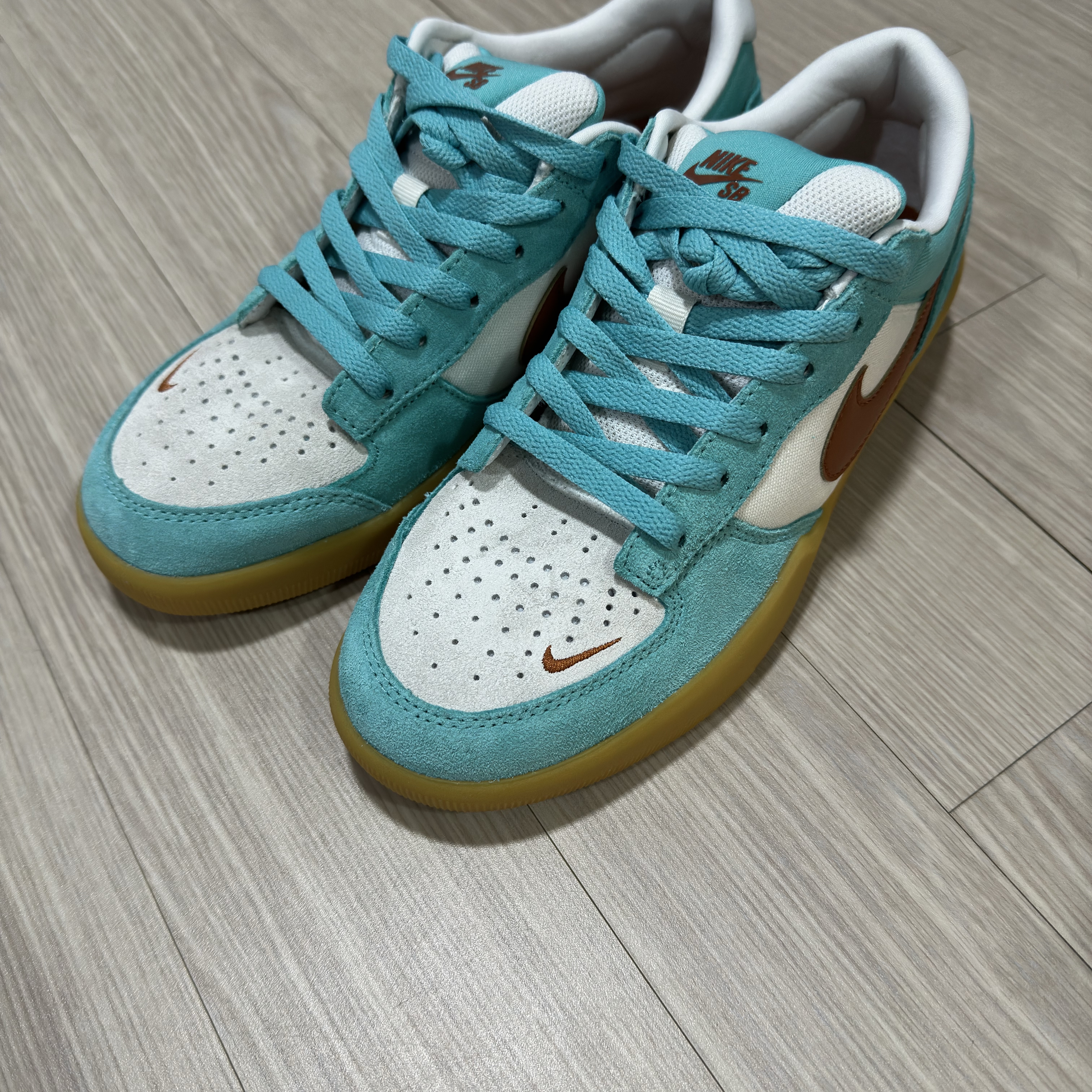 Nike SB Force 58 Green Frost Phantom 착용 스타일 - 3