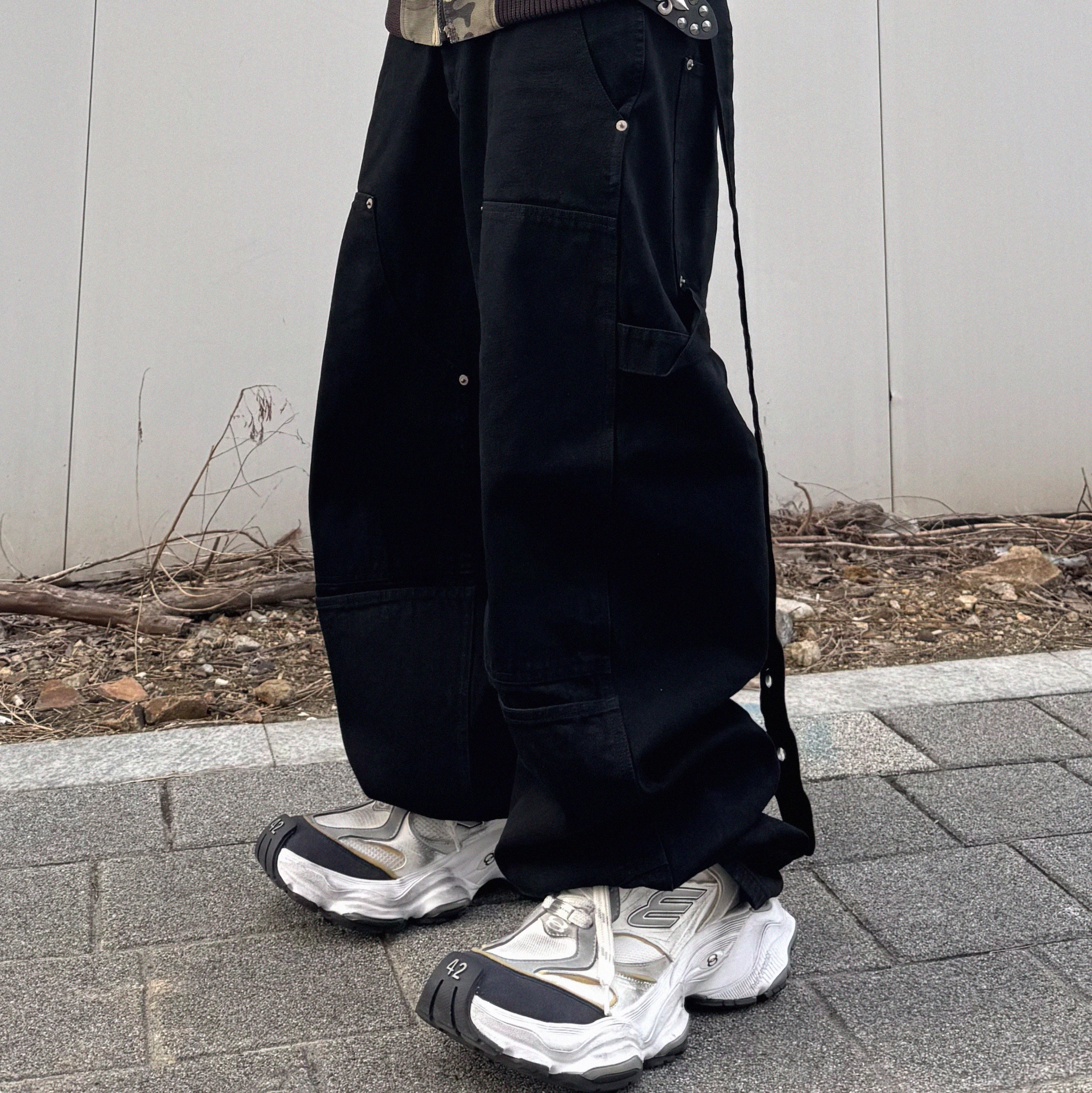 Balenciaga Cargo Sneakers White Grey, Balenciaga Cargo Sneakers Grey White Blue 착용 스타일 - 2