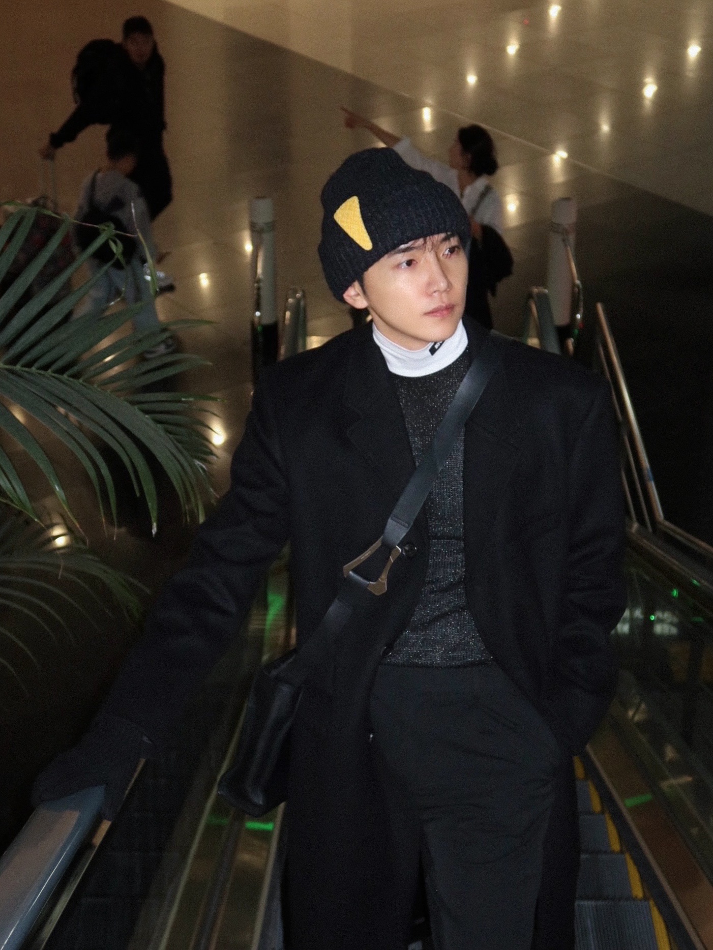 Dunst 2-Way 3 Button Cashmere Coat Black, [프리오더] Haleine Leather Monkstraps Black (VH204) 착용 스타일 - 5