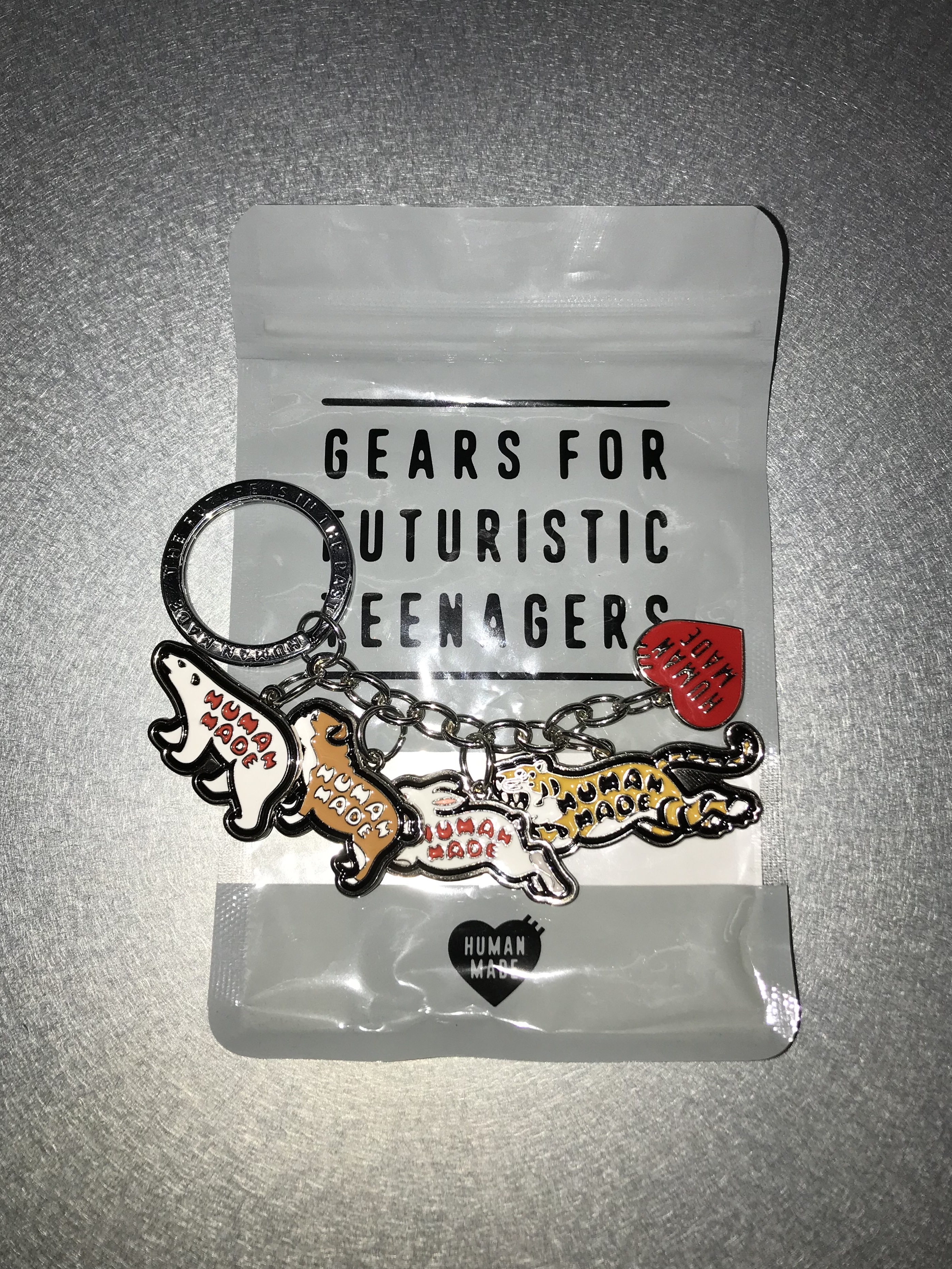 Human Made Animal Heart Keyring Silver Red 착용 스타일