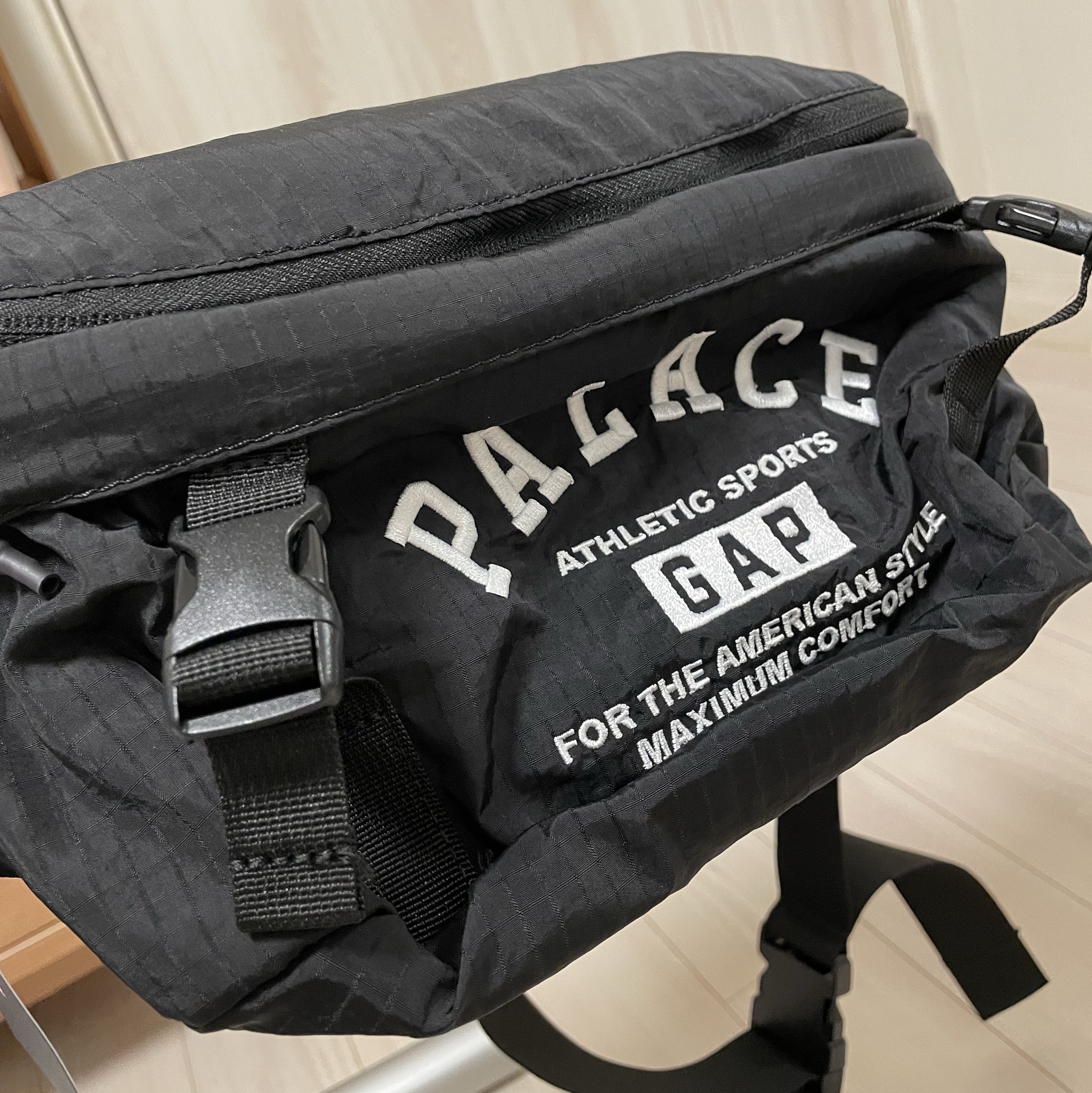 Palace x Gap Backpack Black - 24SS 착용 스타일 - 2