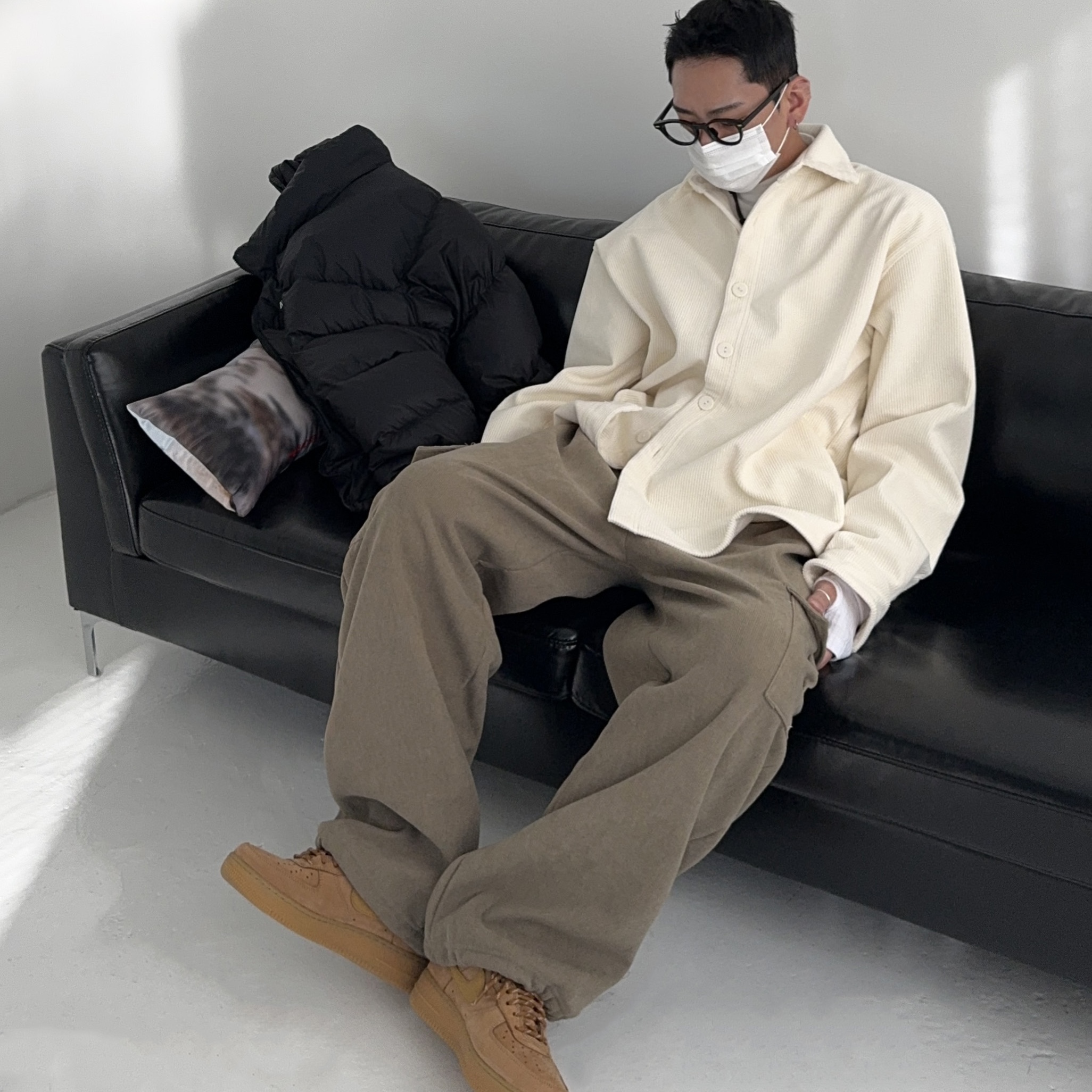 Nike Air Force 1 '07 WB Flax 착용 스타일 - 2