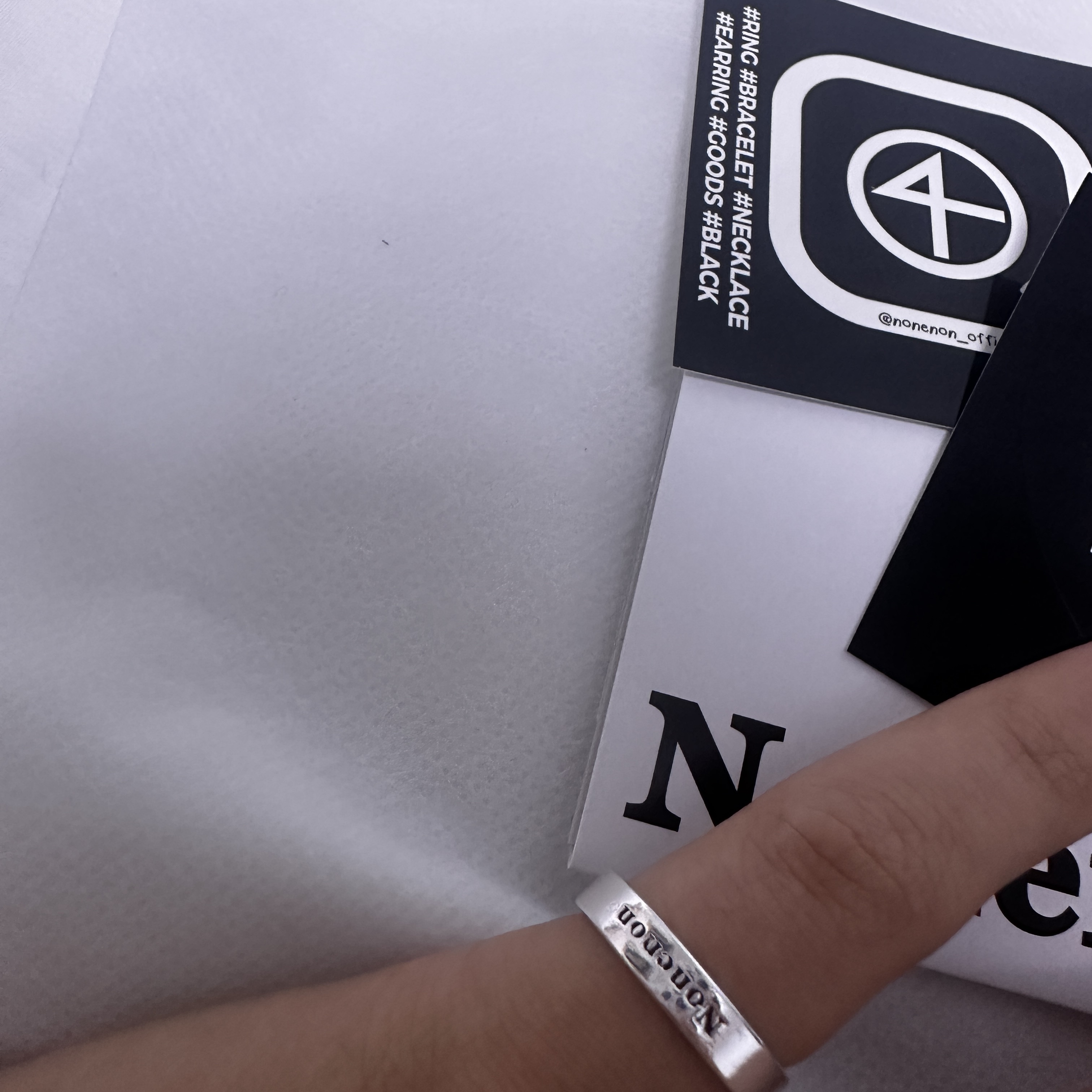 Nonenon Logo Flat Ring 3mm 착용 스타일 - 2
