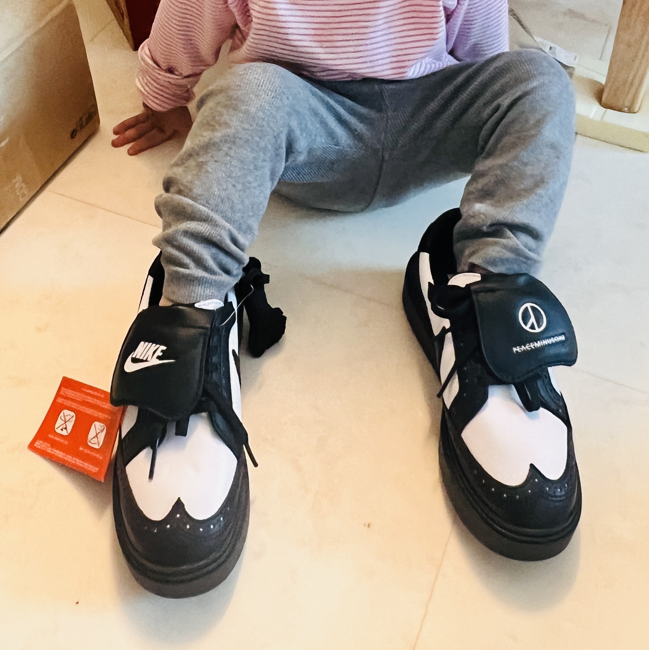 Nike x Peaceminusone Kwondo1 Black and White 착용 스타일