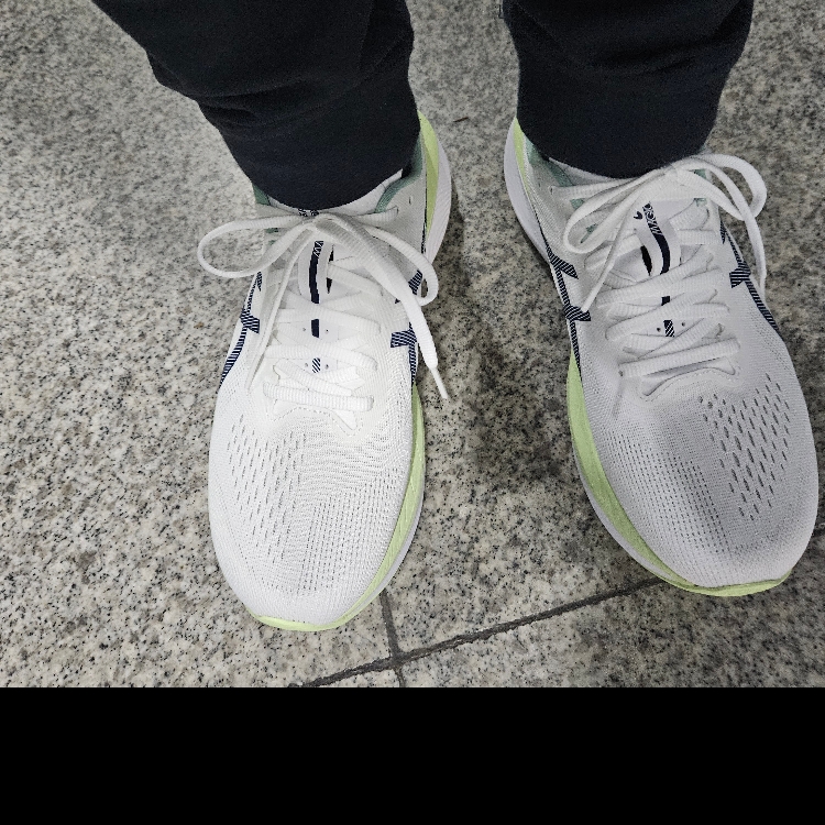 Asics Magic Speed 4 White Blue Expanse 착용 스타일