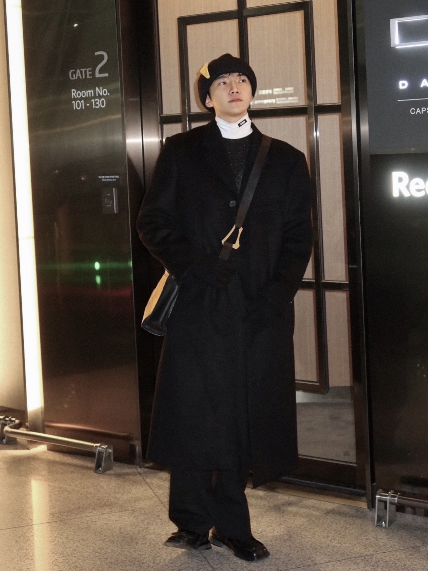 Dunst 2-Way 3 Button Cashmere Coat Black, [프리오더] Haleine Leather Monkstraps Black (VH204) 착용 스타일 - 8