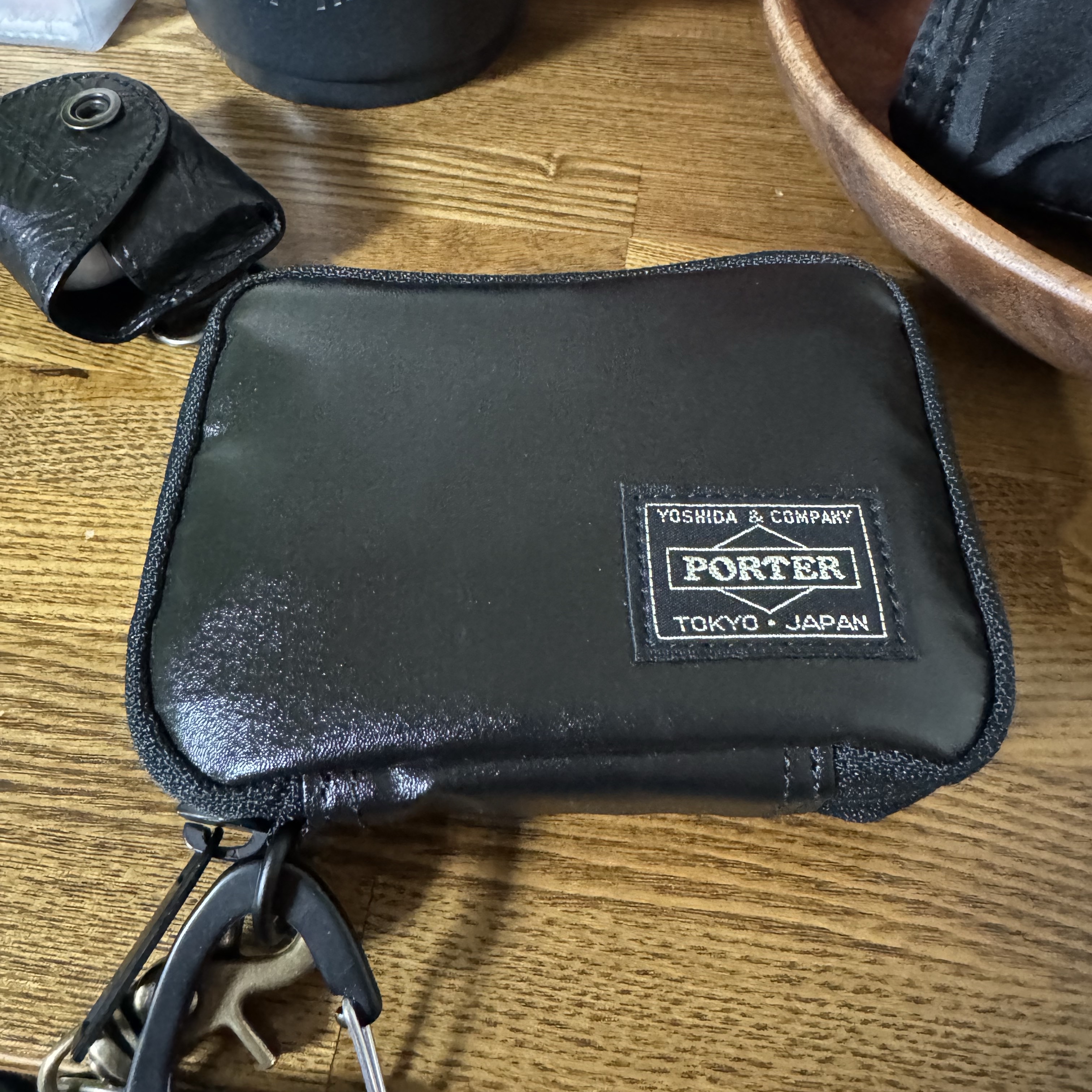 Porter Tactical Wallet Black, Porter x Palace Wallet Black - 24FW 착용 스타일 - 3