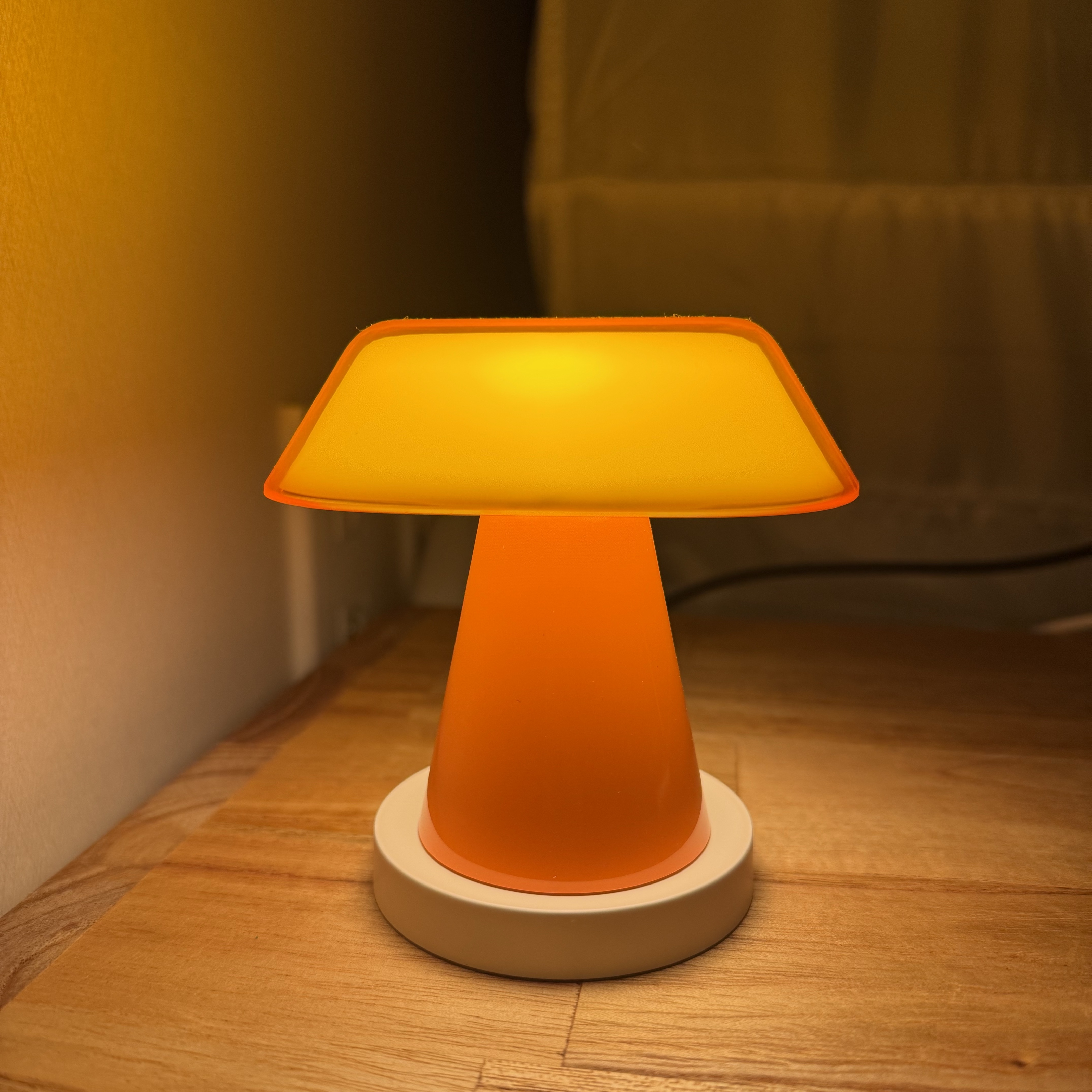 Lumena SPACE S Mood Light Sun Orange 착용 스타일