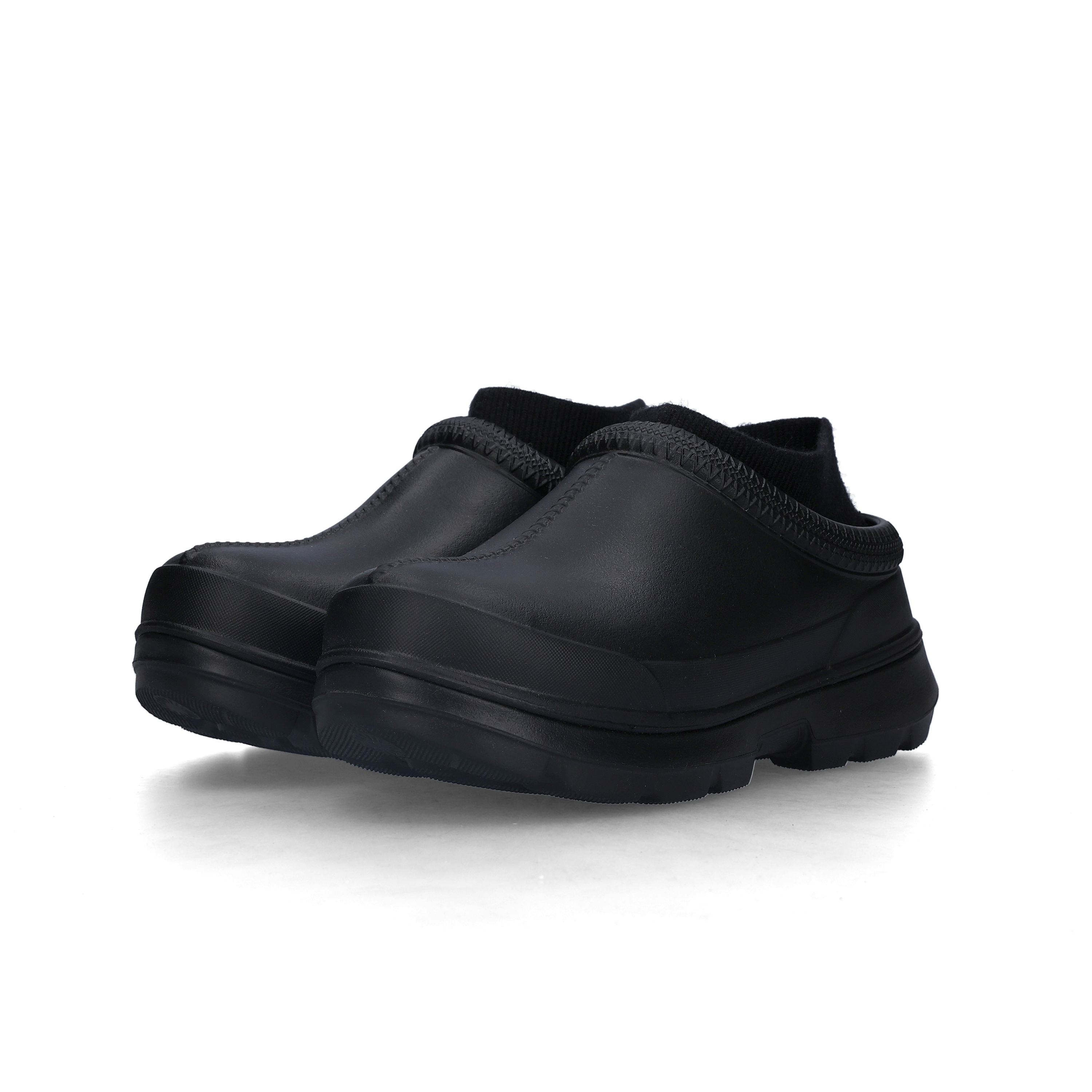 (W) UGG Tasman X Black