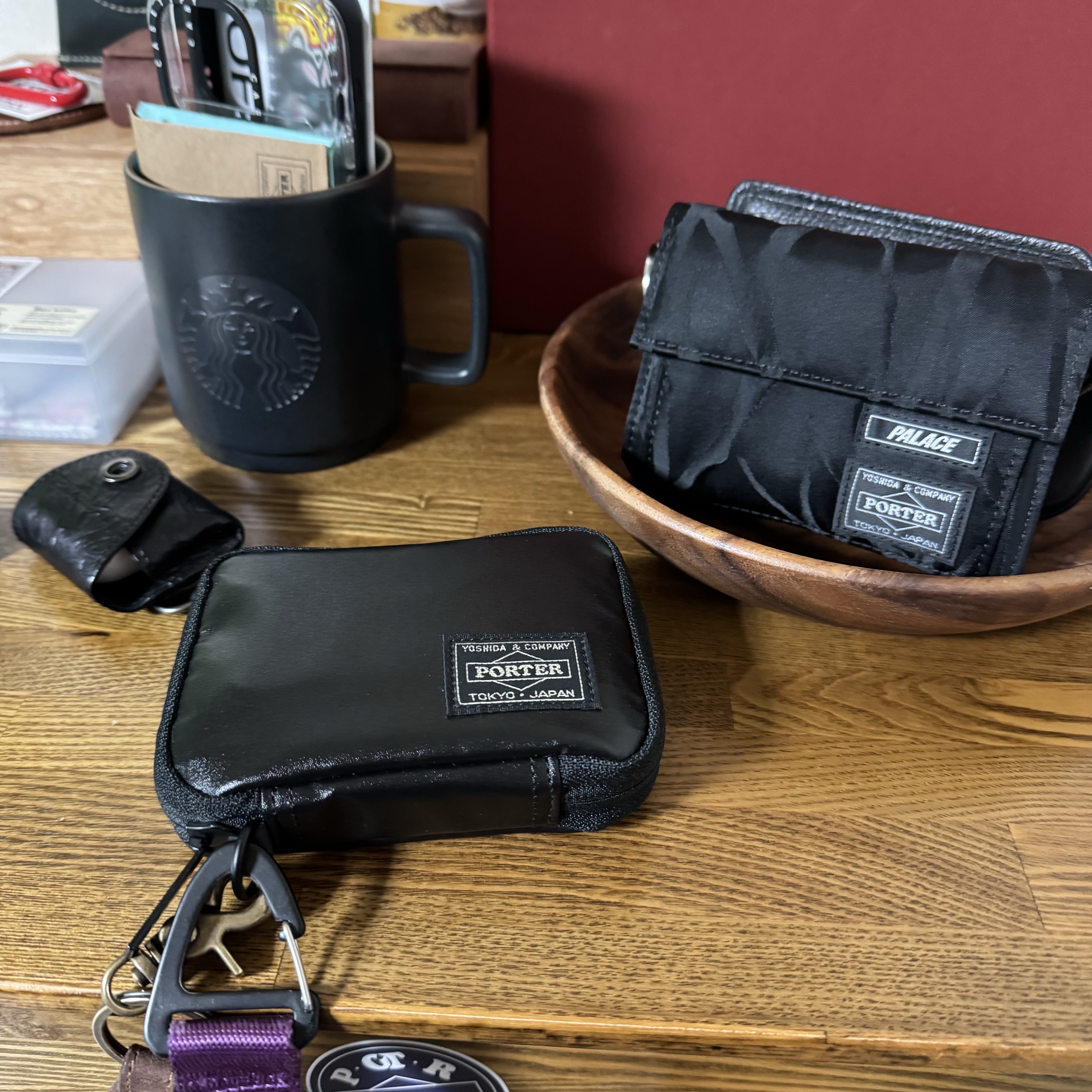 Porter Tactical Wallet Black, Porter x Palace Wallet Black - 24FW 착용 스타일 - 2